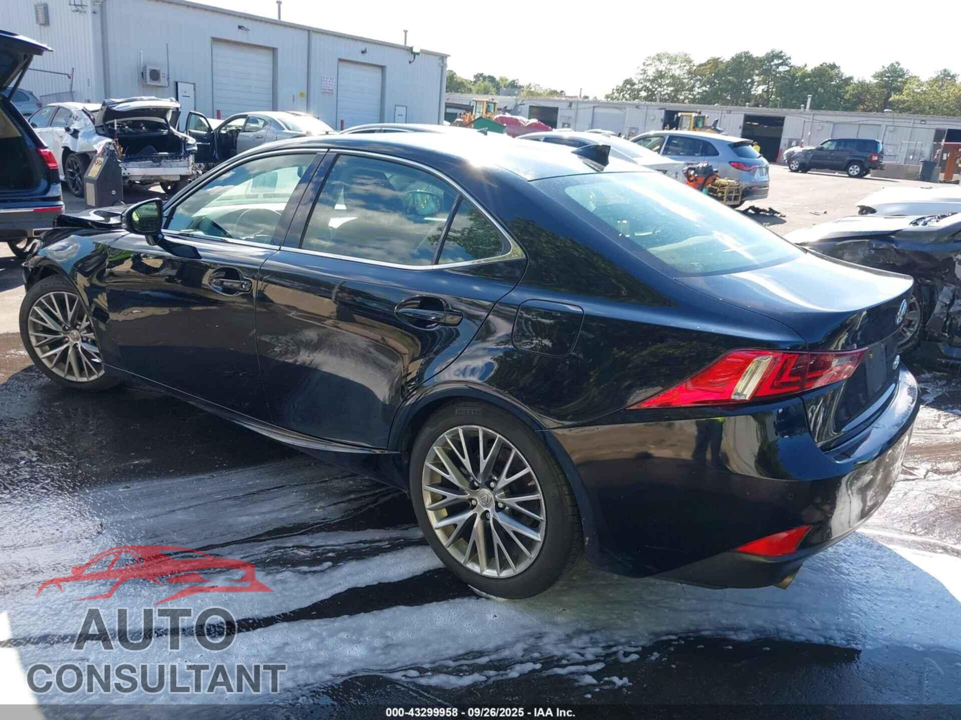 LEXUS IS 250 2015 - JTHBF1D26F5068595