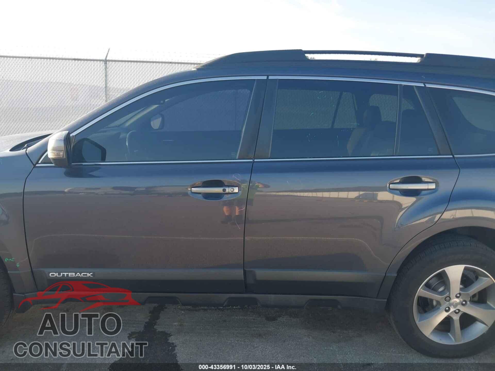 SUBARU OUTBACK 2014 - 4S4BRBPC4E3281344