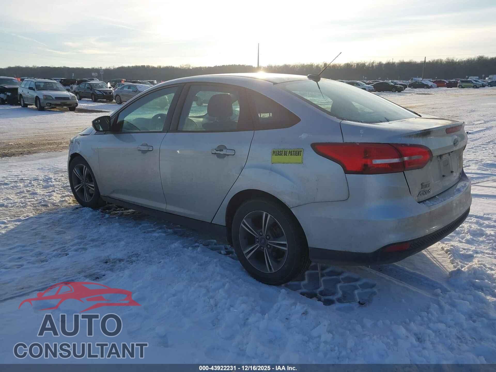FORD FOCUS 2017 - 1FADP3FE0HL301529