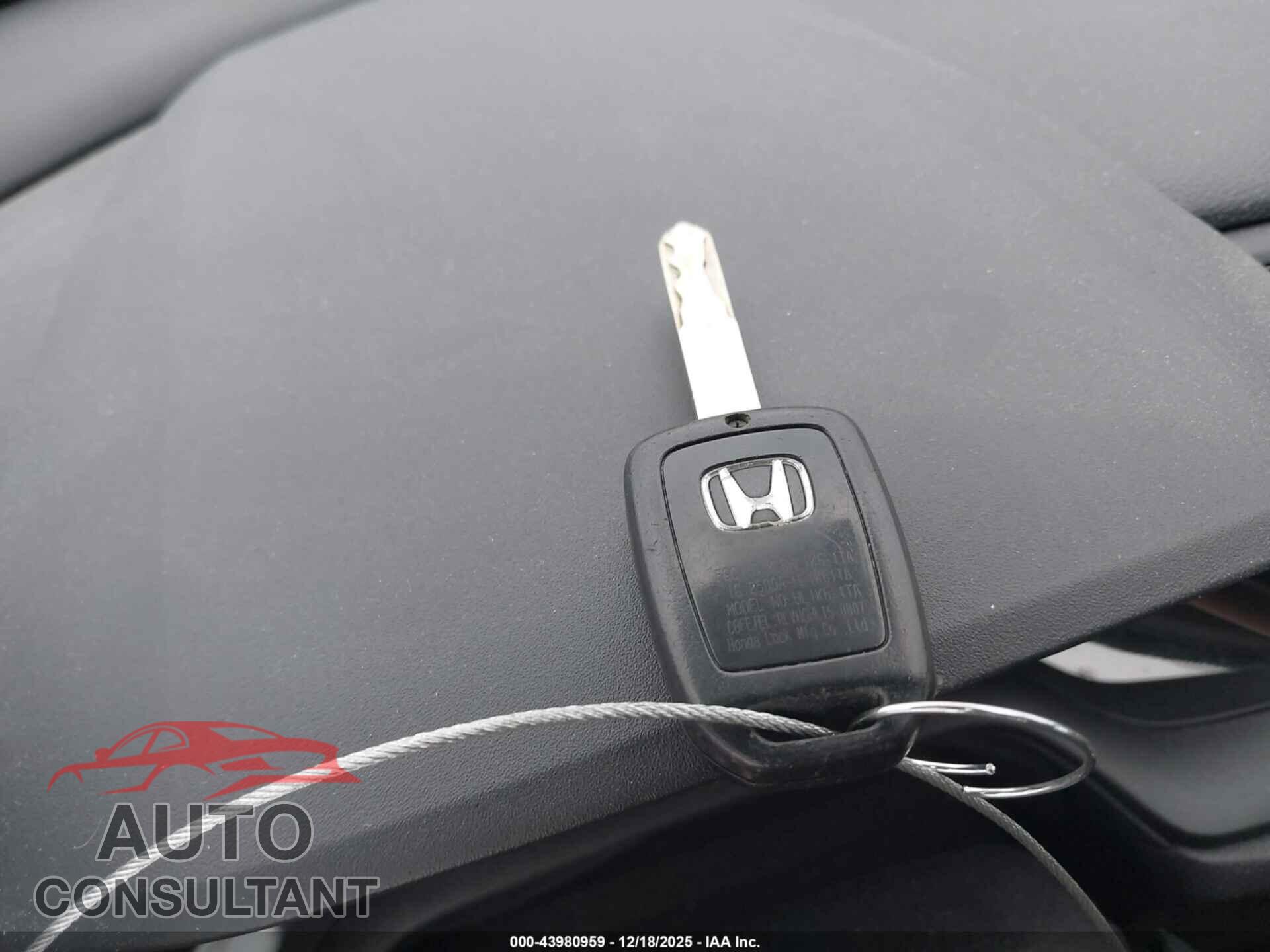 HONDA CIVIC 2017 - 2HGFC2F55HH536760