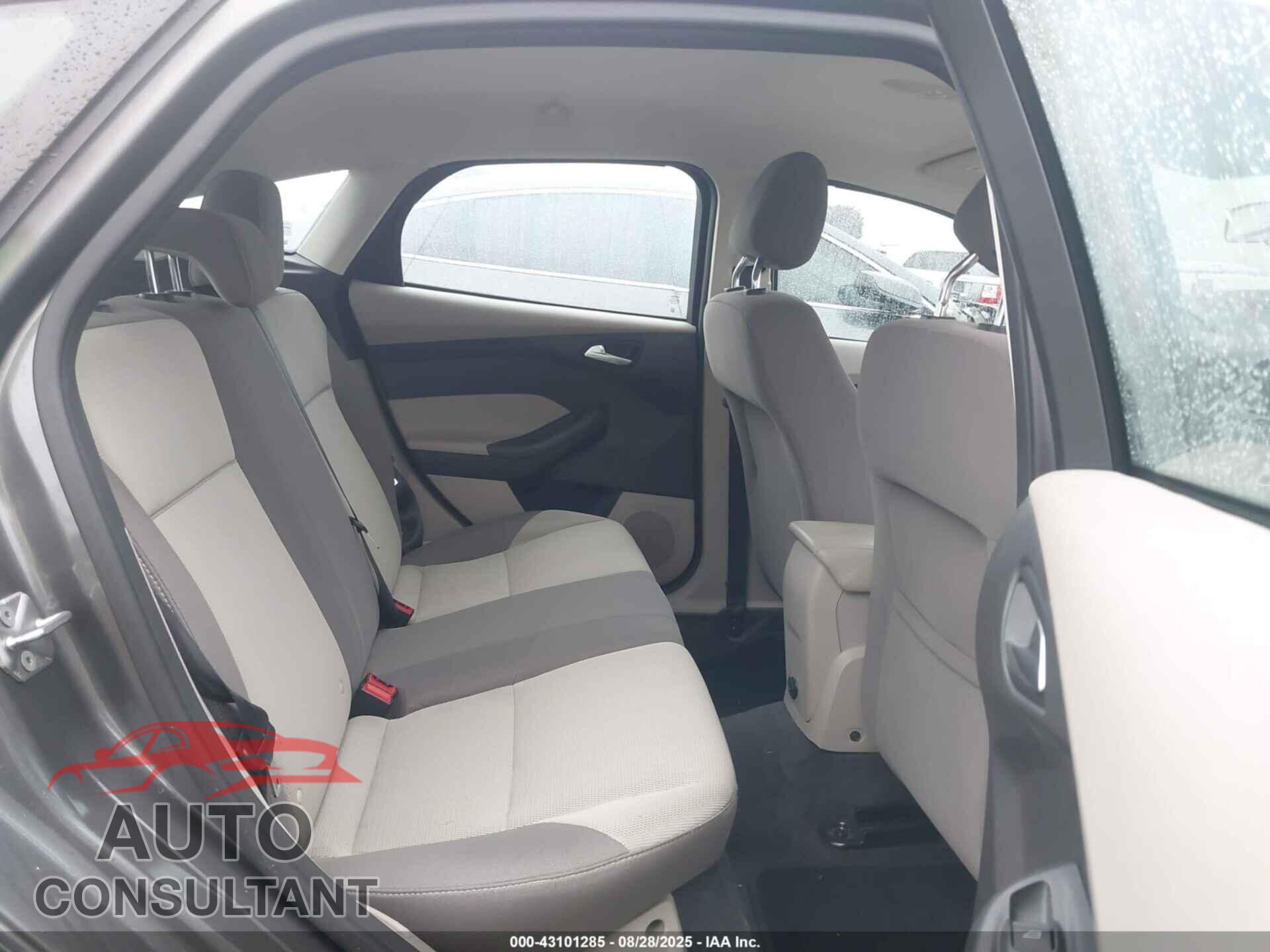 FORD FOCUS 2012 - 1FAHP3K22CL189595