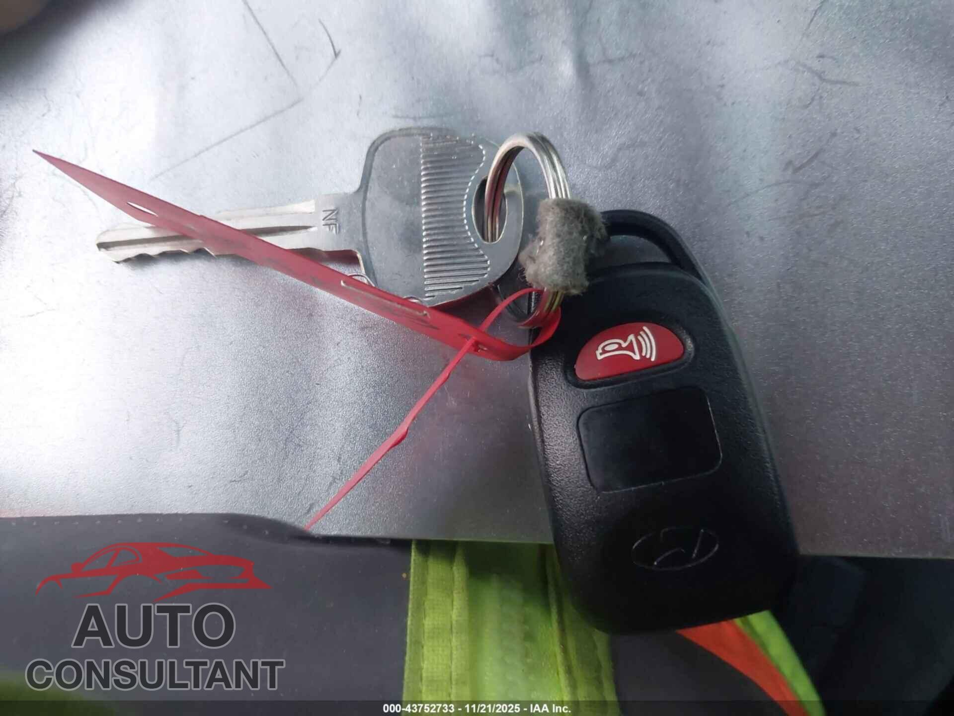 HYUNDAI ELANTRA 2015 - 5NPDH4AE2FH618704