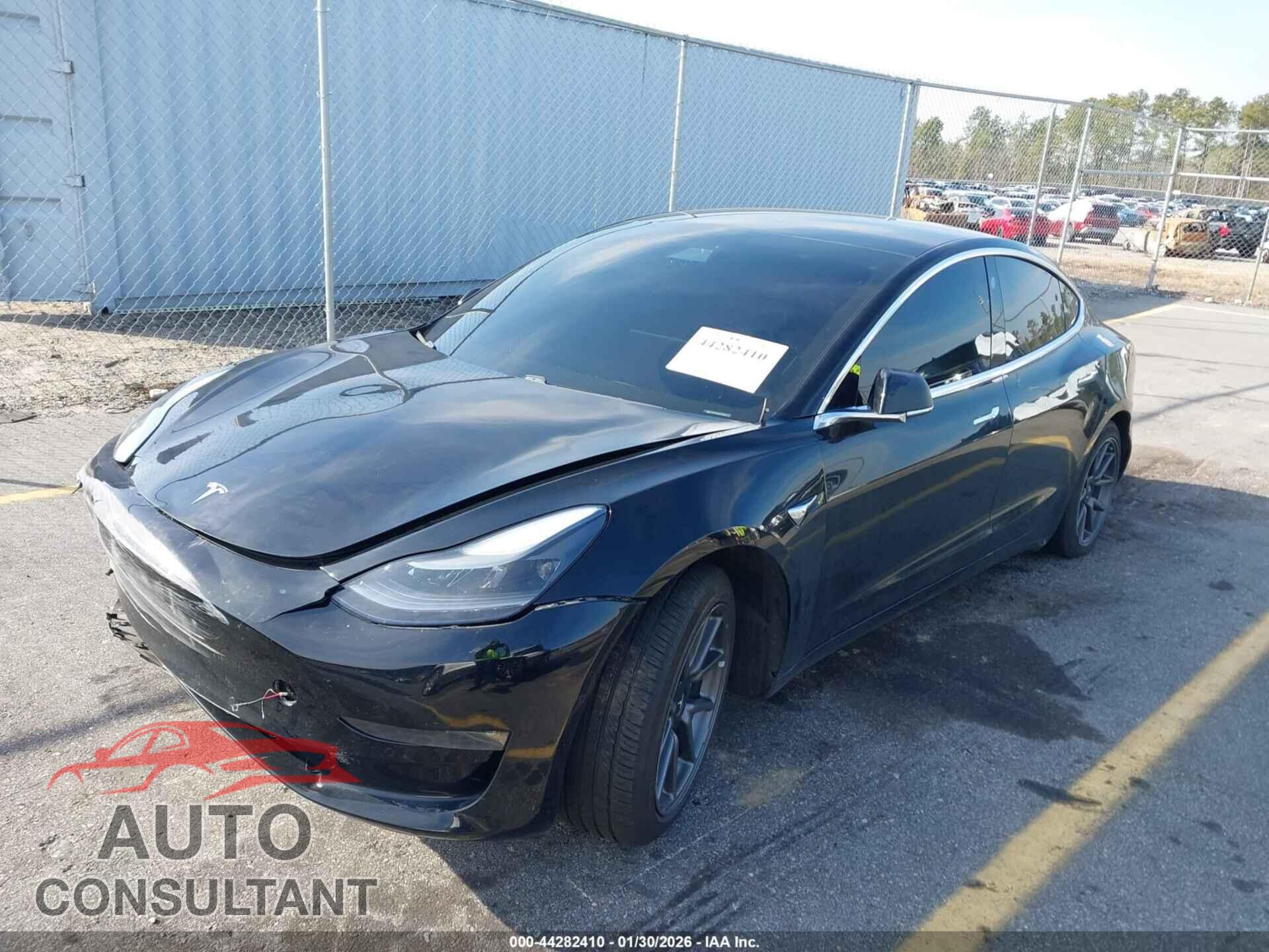 TESLA MODEL 3 2019 - 5YJ3E1EB3KF199192