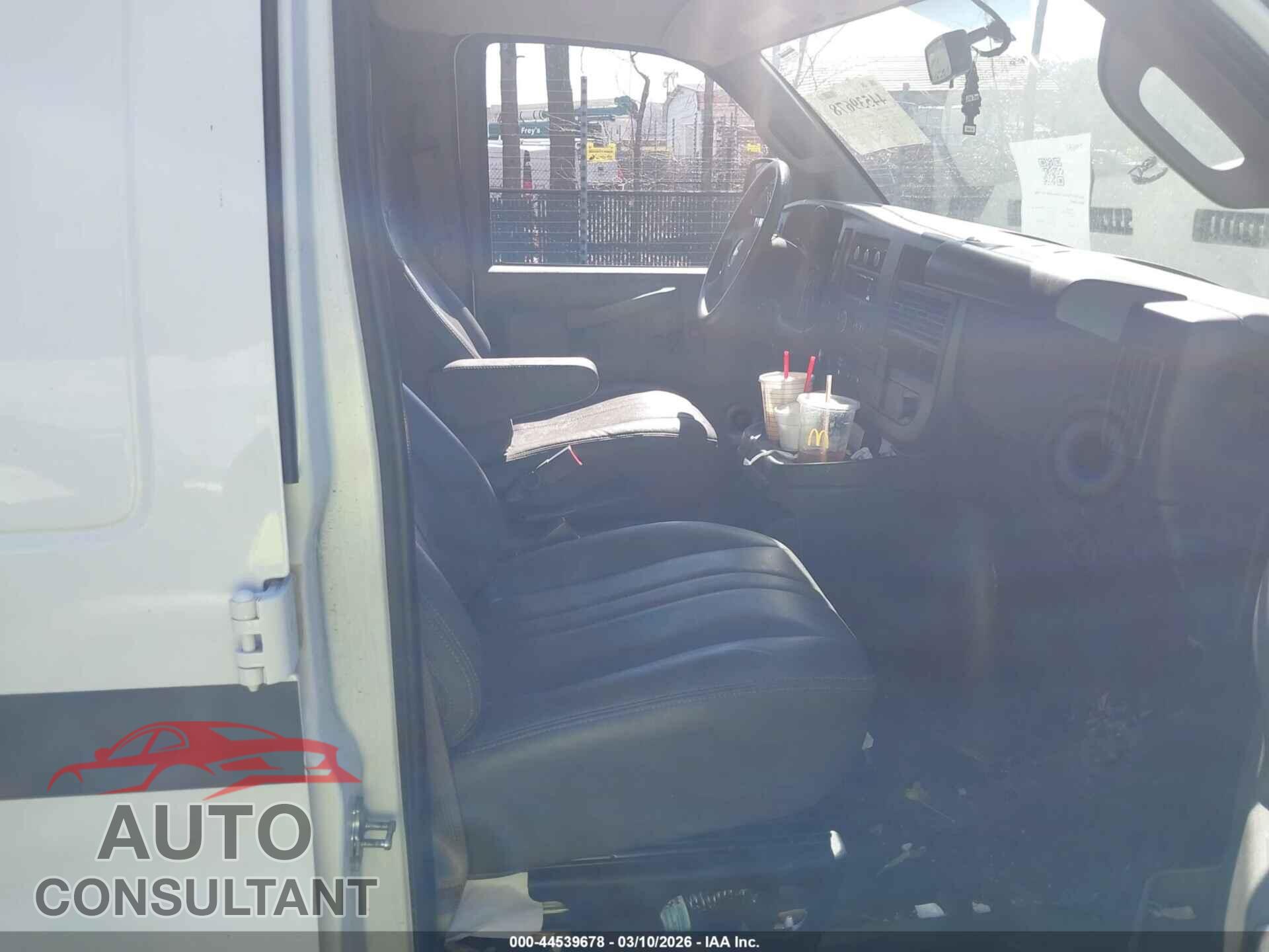 CHEVROLET EXPRESS CARGO 2023 - 1GCWGAFP5P1229066