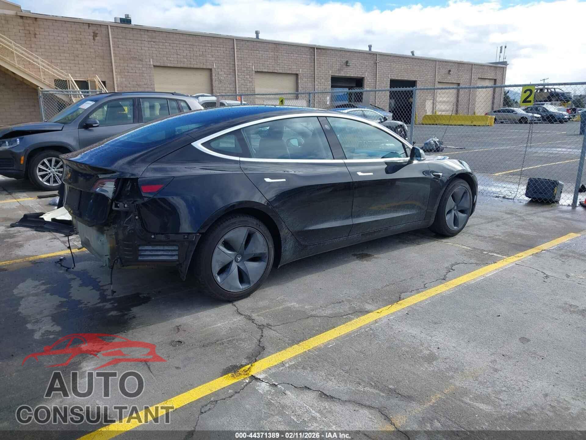 TESLA MODEL 3 2018 - 5YJ3E1EA9JF151671