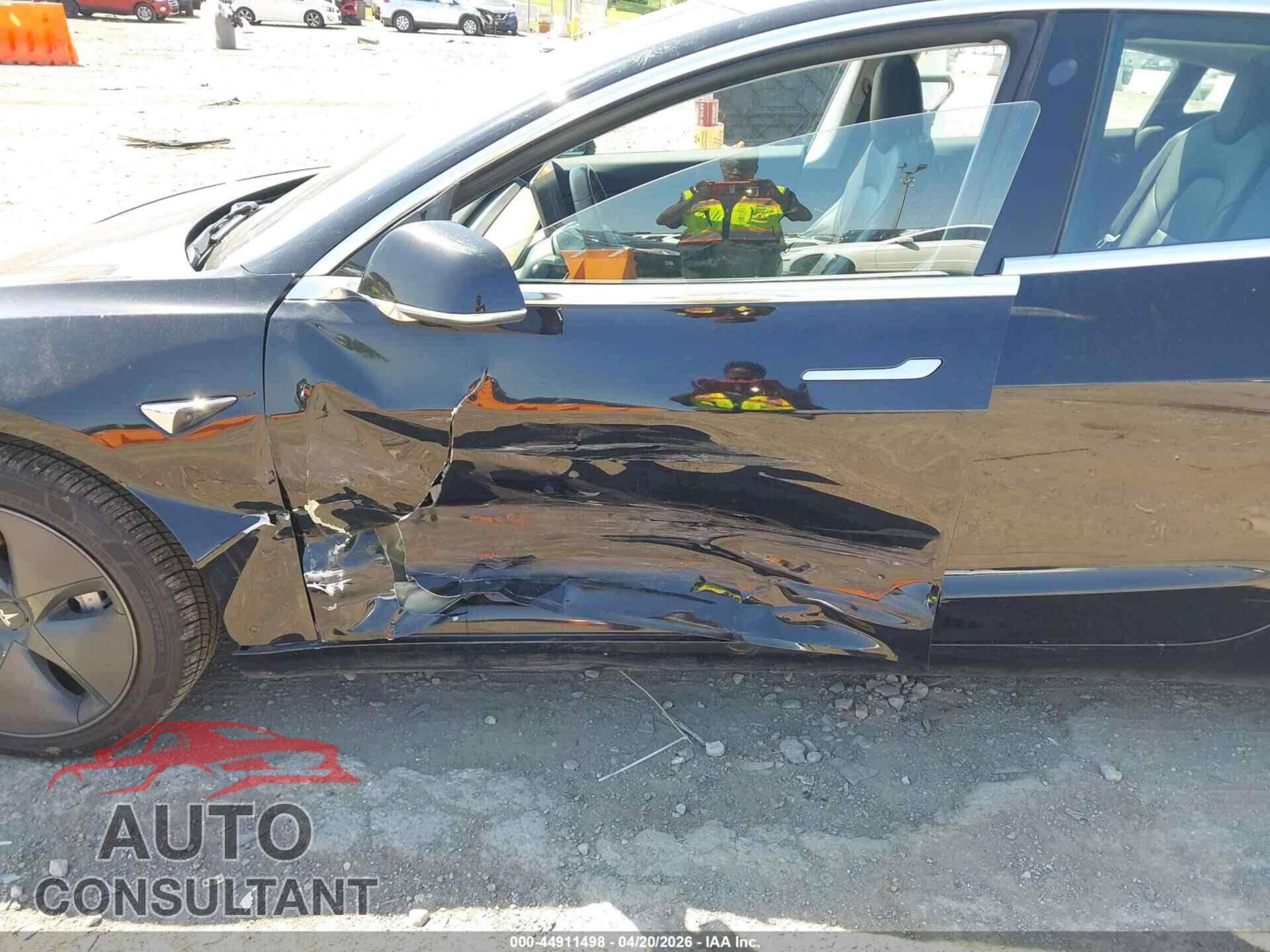 TESLA MODEL 3 2019 - 5YJ3E1EA1KF410283
