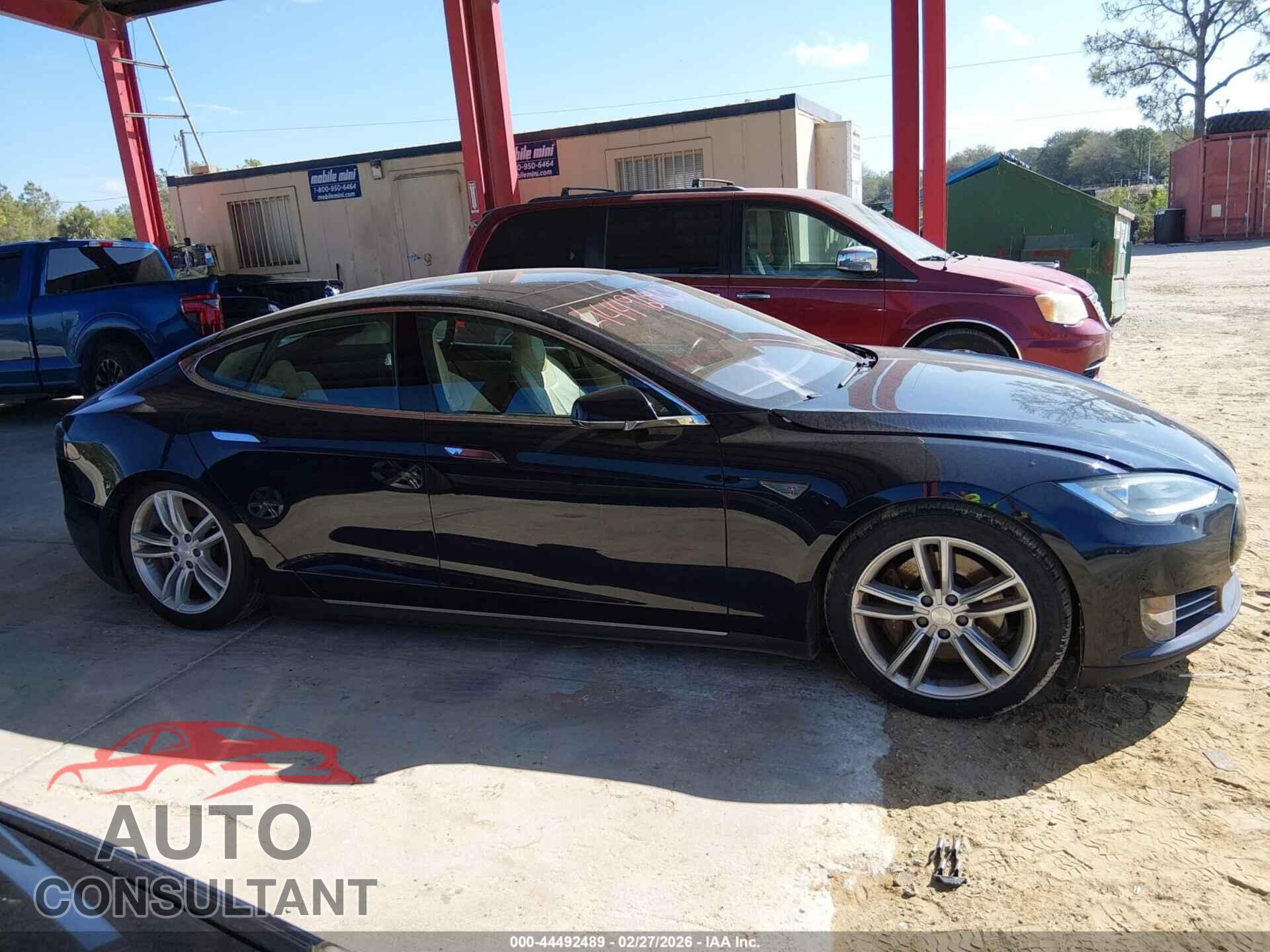 TESLA MODEL S 2013 - 5YJSA1CP2DFP04423
