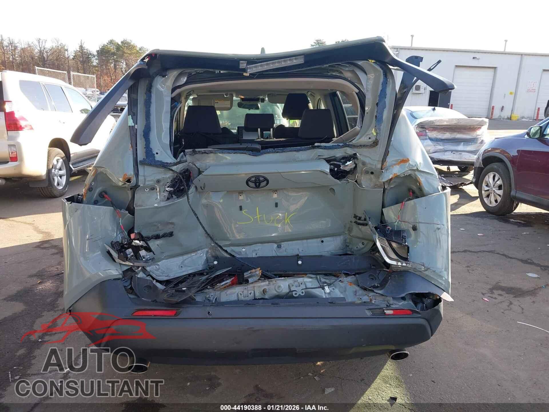 TOYOTA RAV4 2019 - JTMP1RFV4KD508096