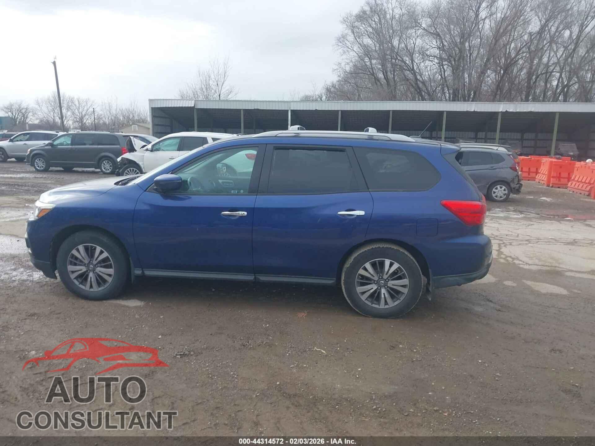 NISSAN PATHFINDER 2017 - 5N1DR2MN2HC621237