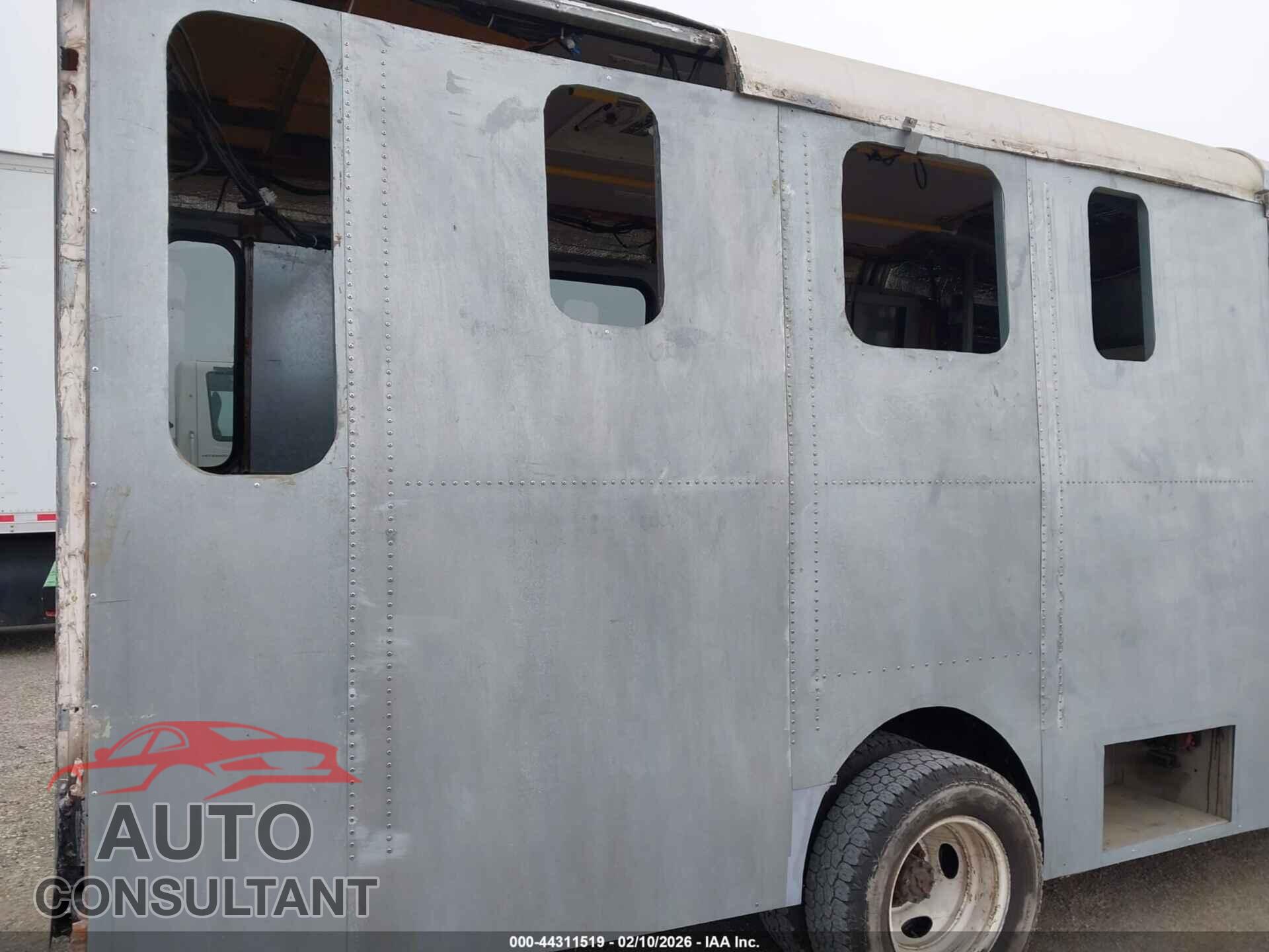 FORD E-350 CUTAWAY 2013 - 1FDEE3FL2DDA83595
