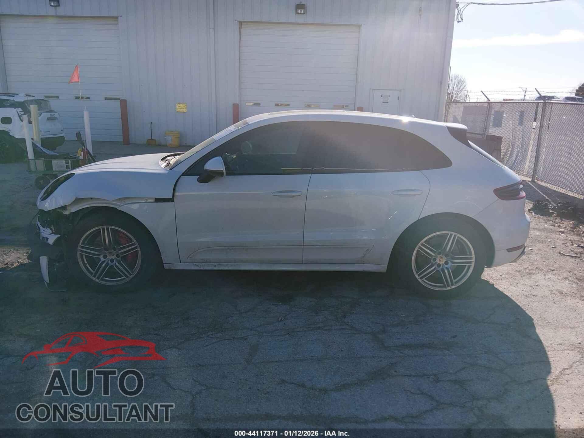 PORSCHE MACAN 2016 - WP1AF2A52GLB91288
