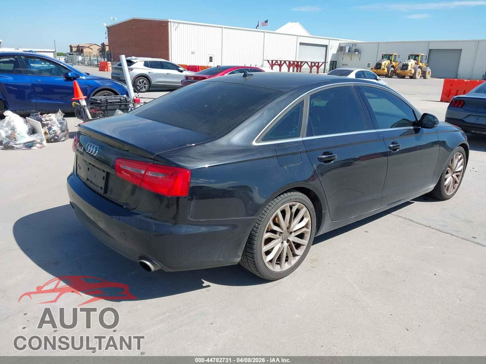 AUDI A6 2013 - WAUDFAFC8DN008621