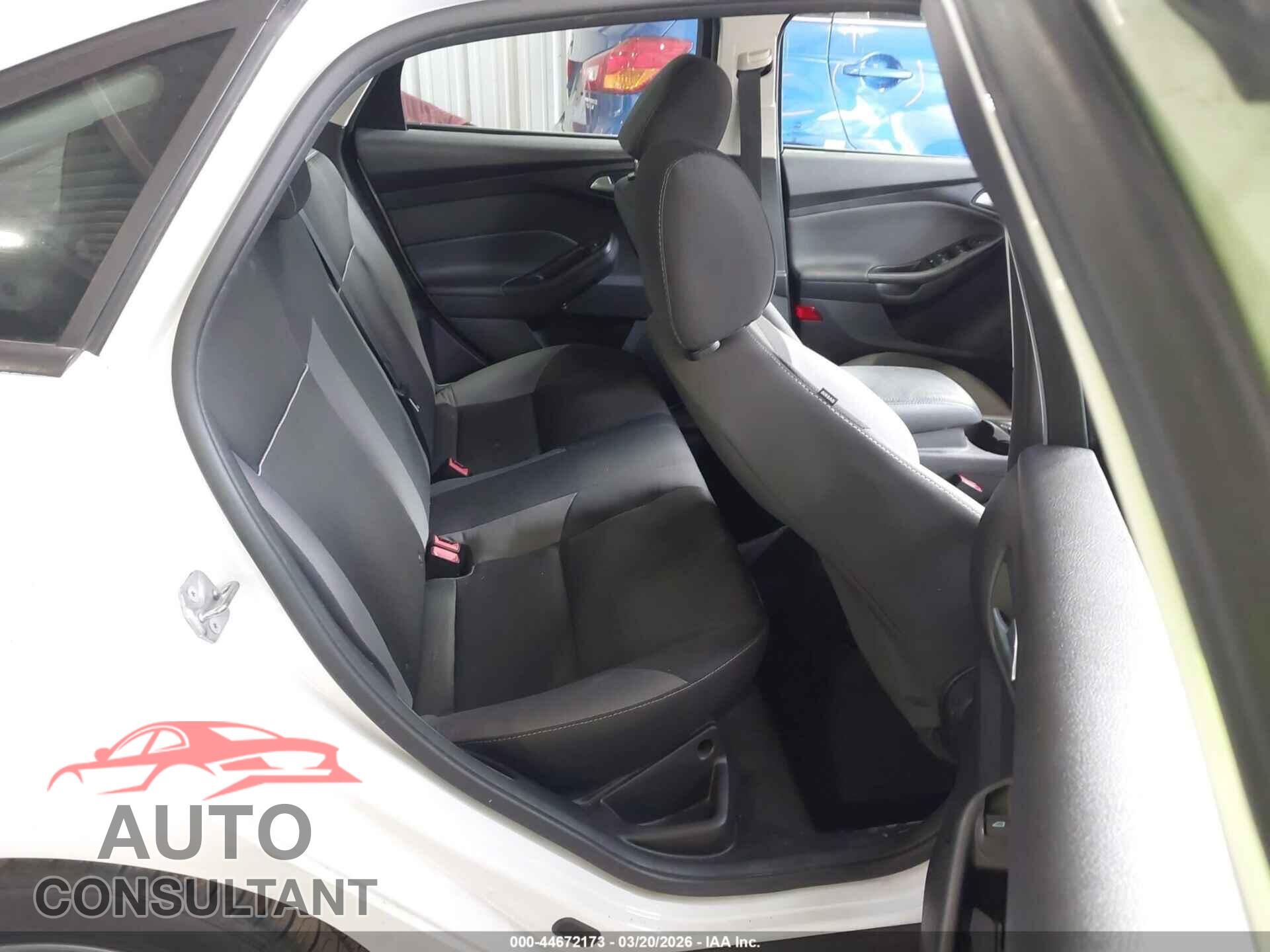 FORD FOCUS 2014 - 1FADP3F21EL378024