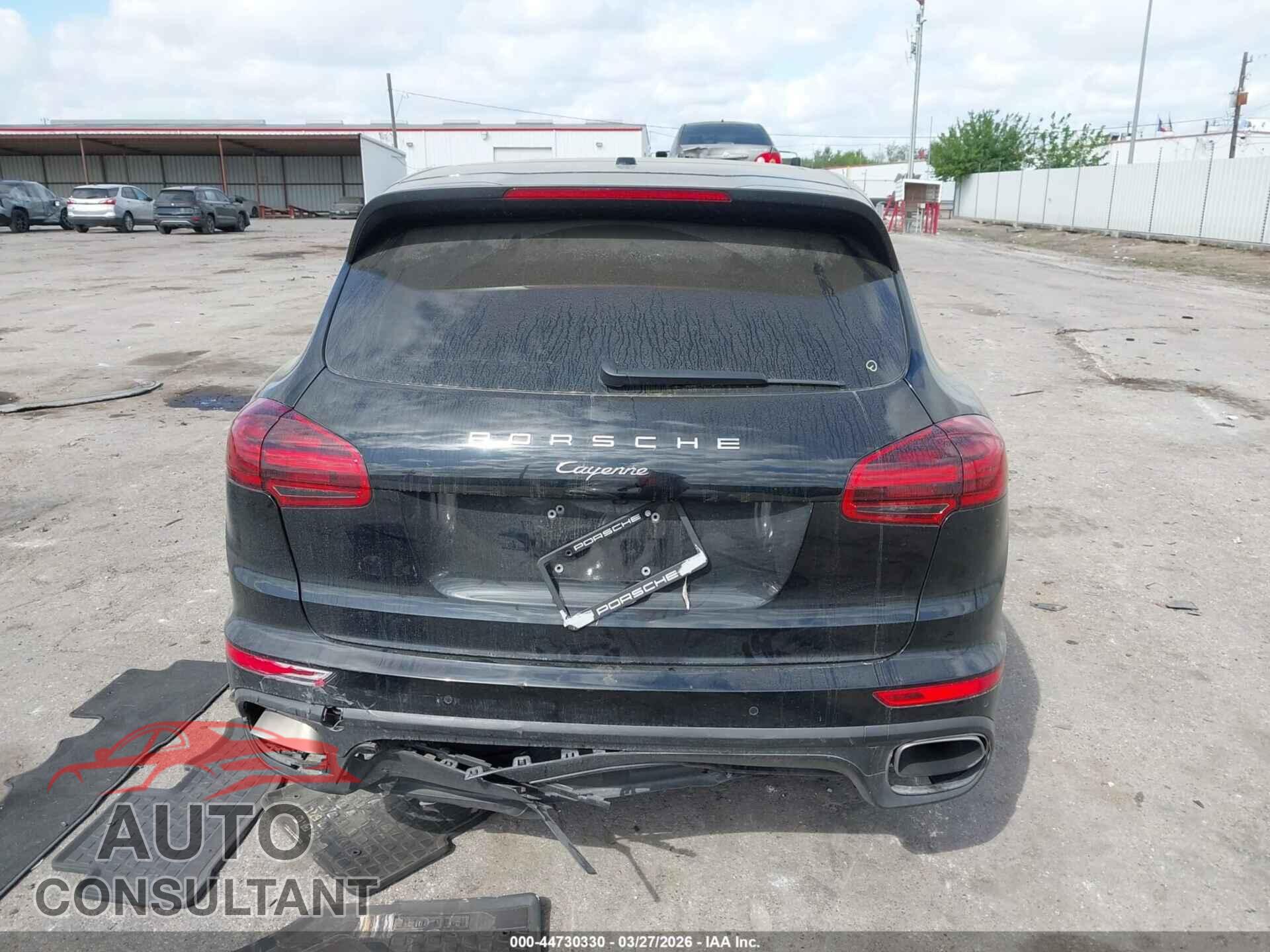 PORSCHE CAYENNE 2017 - WP1AA2A20HKA86230