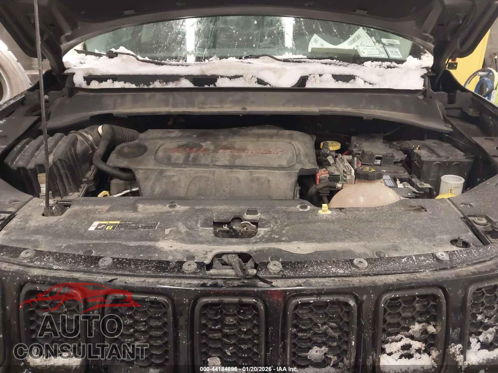 JEEP COMPASS 2018 - 3C4NJDAB2JT200764