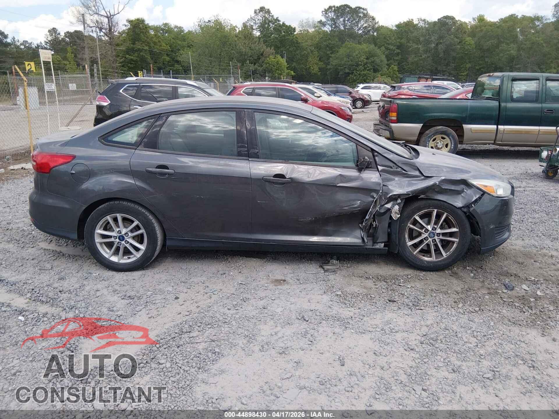FORD FOCUS 2017 - 1FADP3F2XHL259618