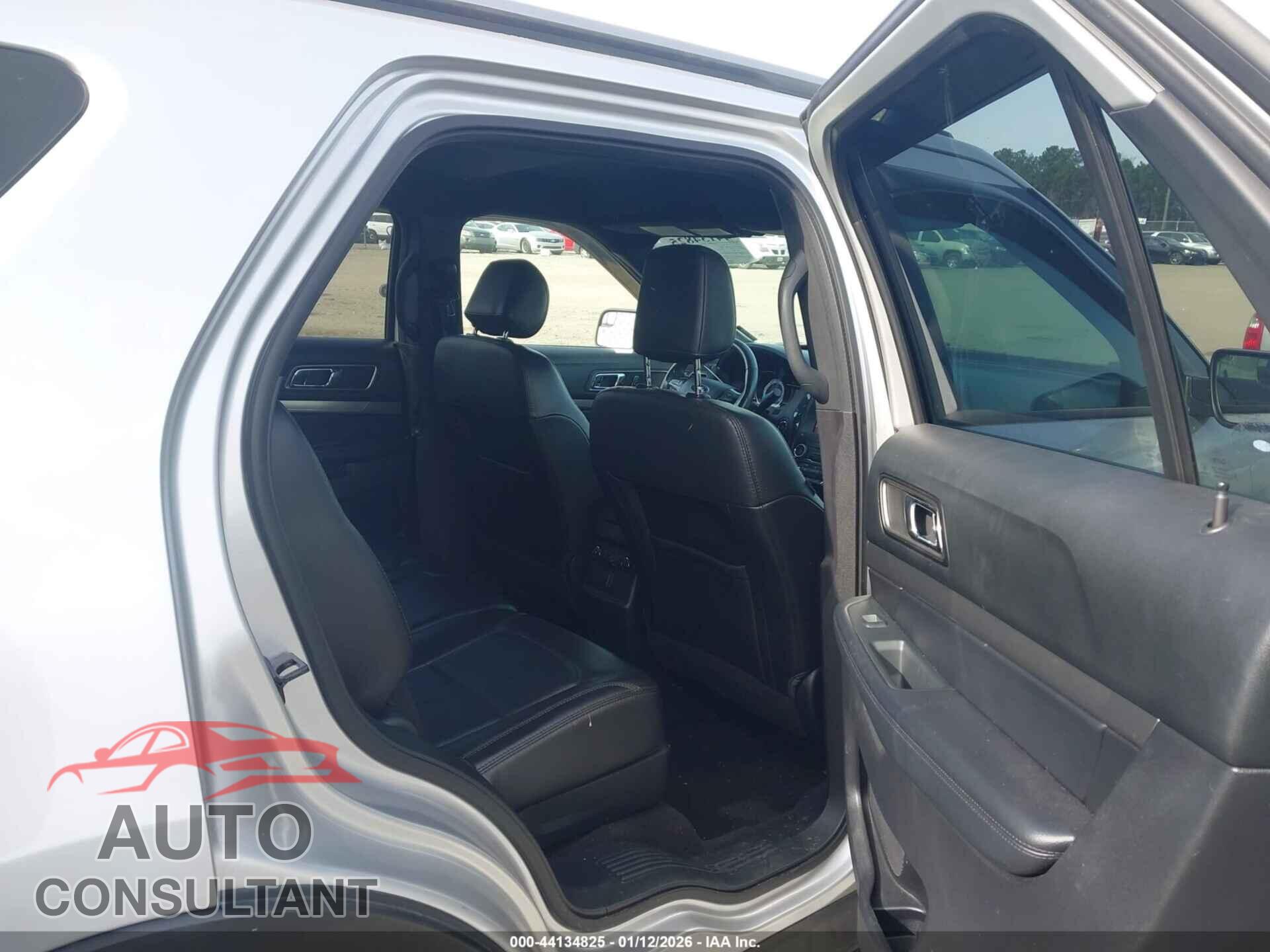 FORD EXPLORER 2018 - 1FM5K8DH5JGB25093