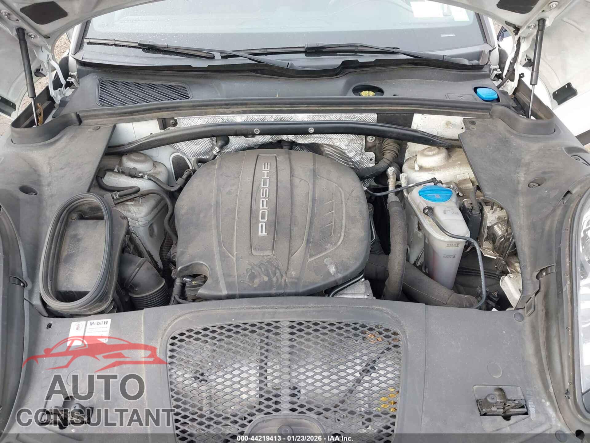 PORSCHE MACAN 2017 - WP1AA2A56HLB83081