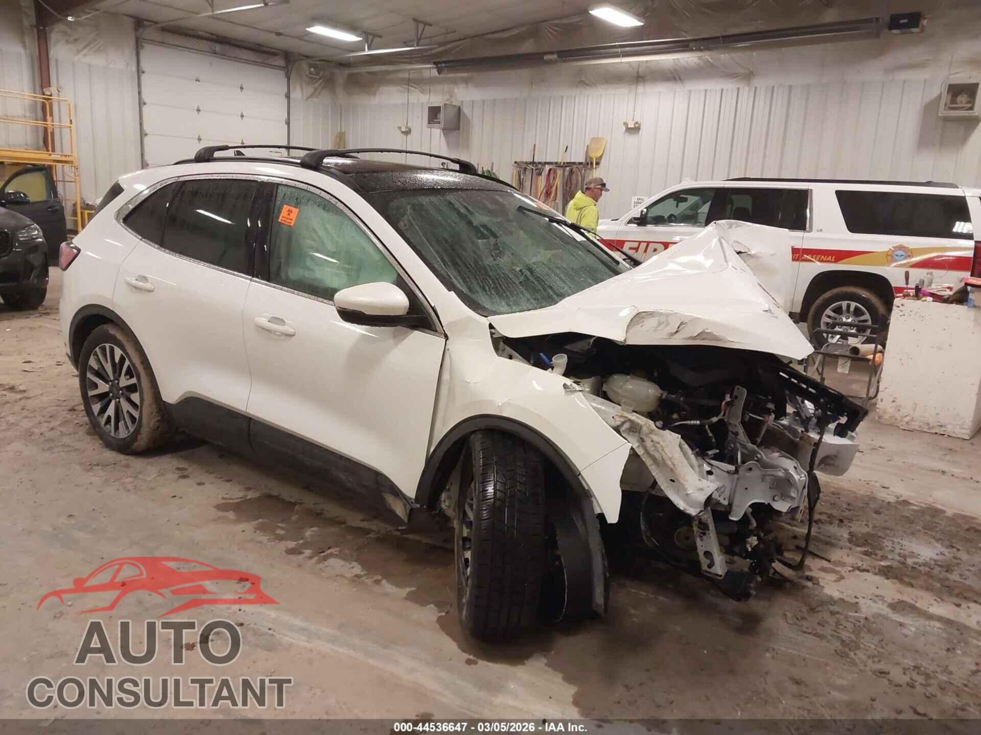 FORD ESCAPE 2020 - 1FMCU9J95LUA38352