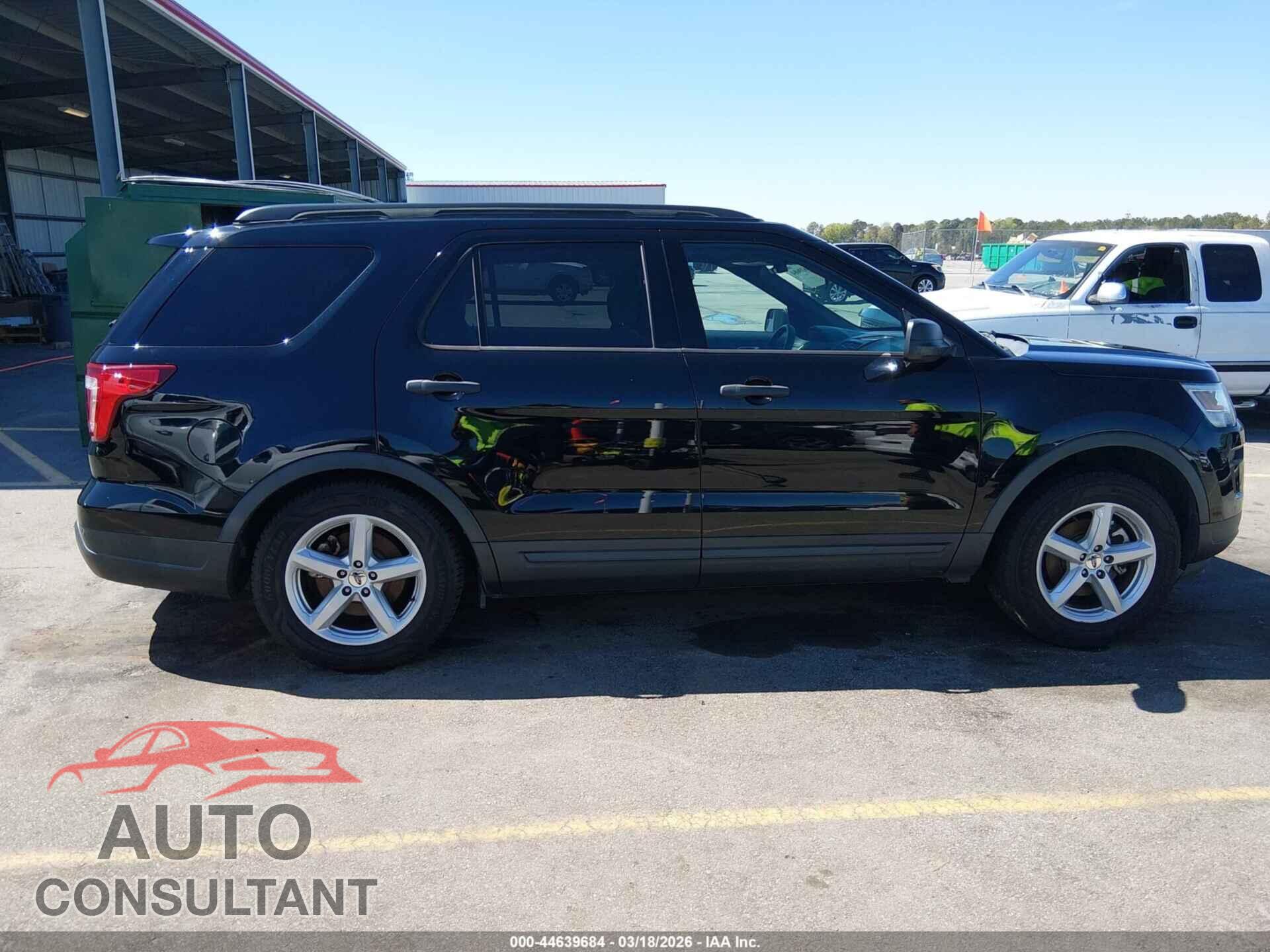 FORD EXPLORER 2018 - 1FM5K7B82JGB00178