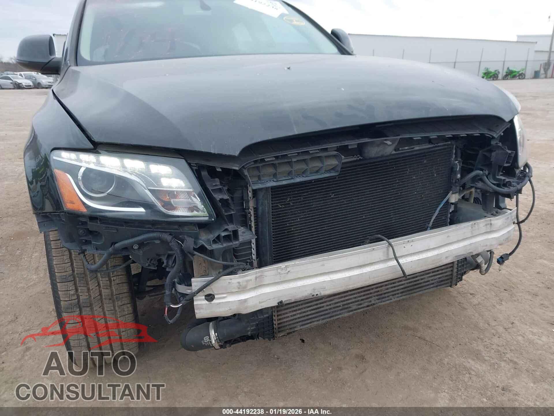 AUDI Q5 2011 - WA1LFAFP6BA110726