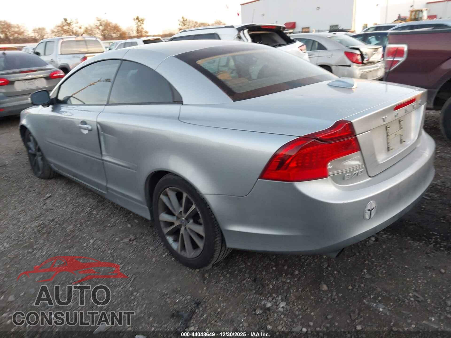 VOLVO C70 2013 - YV1672MC9DJ138894