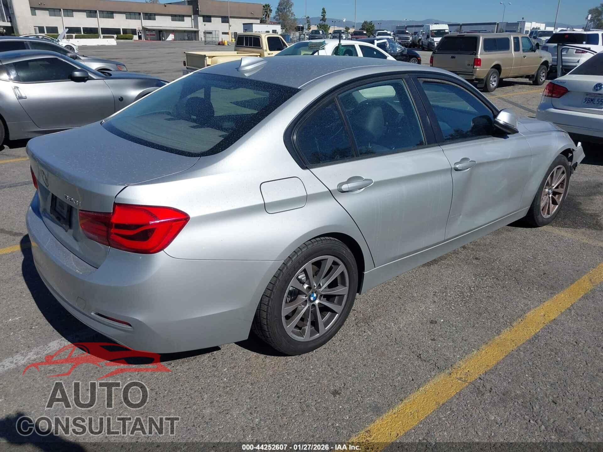 BMW 320I 2016 - WBA8E1G53GNU10328