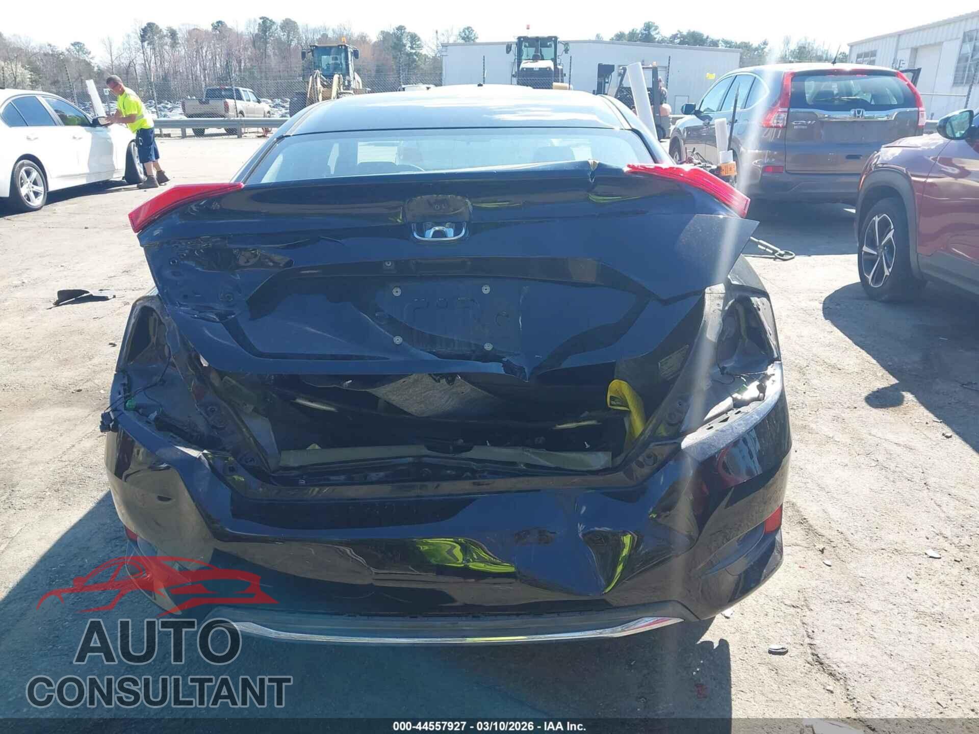 HONDA CIVIC 2019 - 2HGFC2F60KH531899
