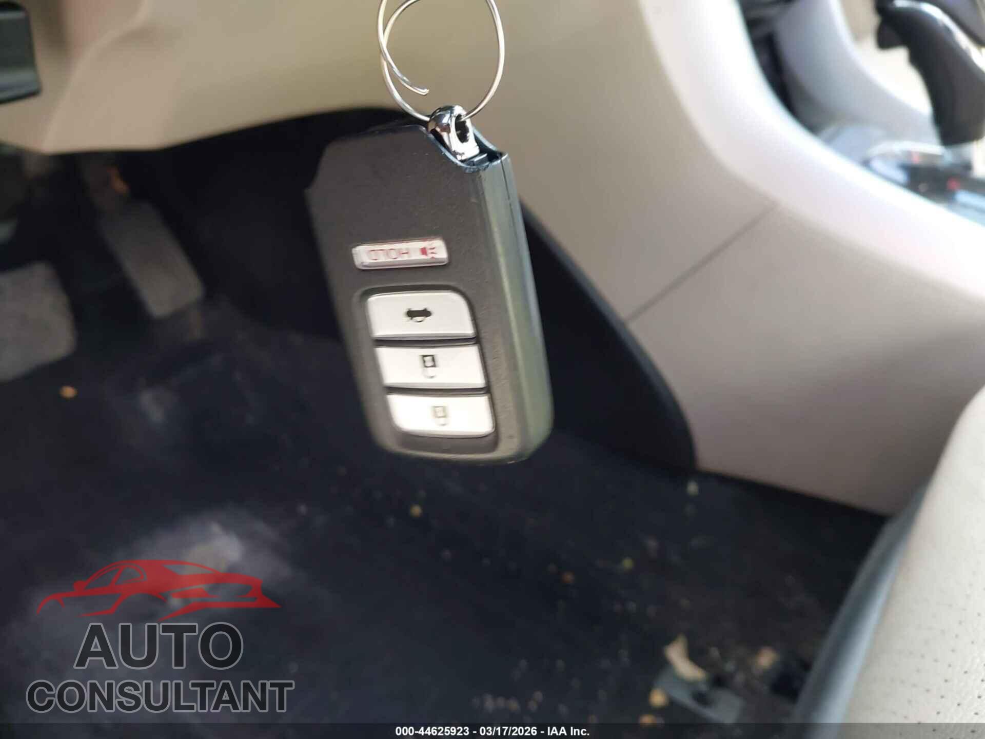 HONDA ACCORD 2015 - 1HGCR3F82FA016061