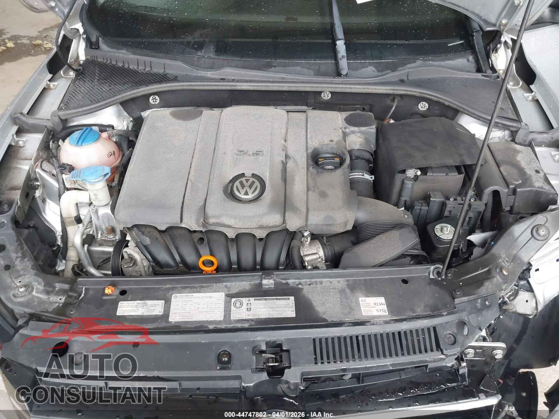 VOLKSWAGEN PASSAT 2013 - 1VWAP7A31DC046911