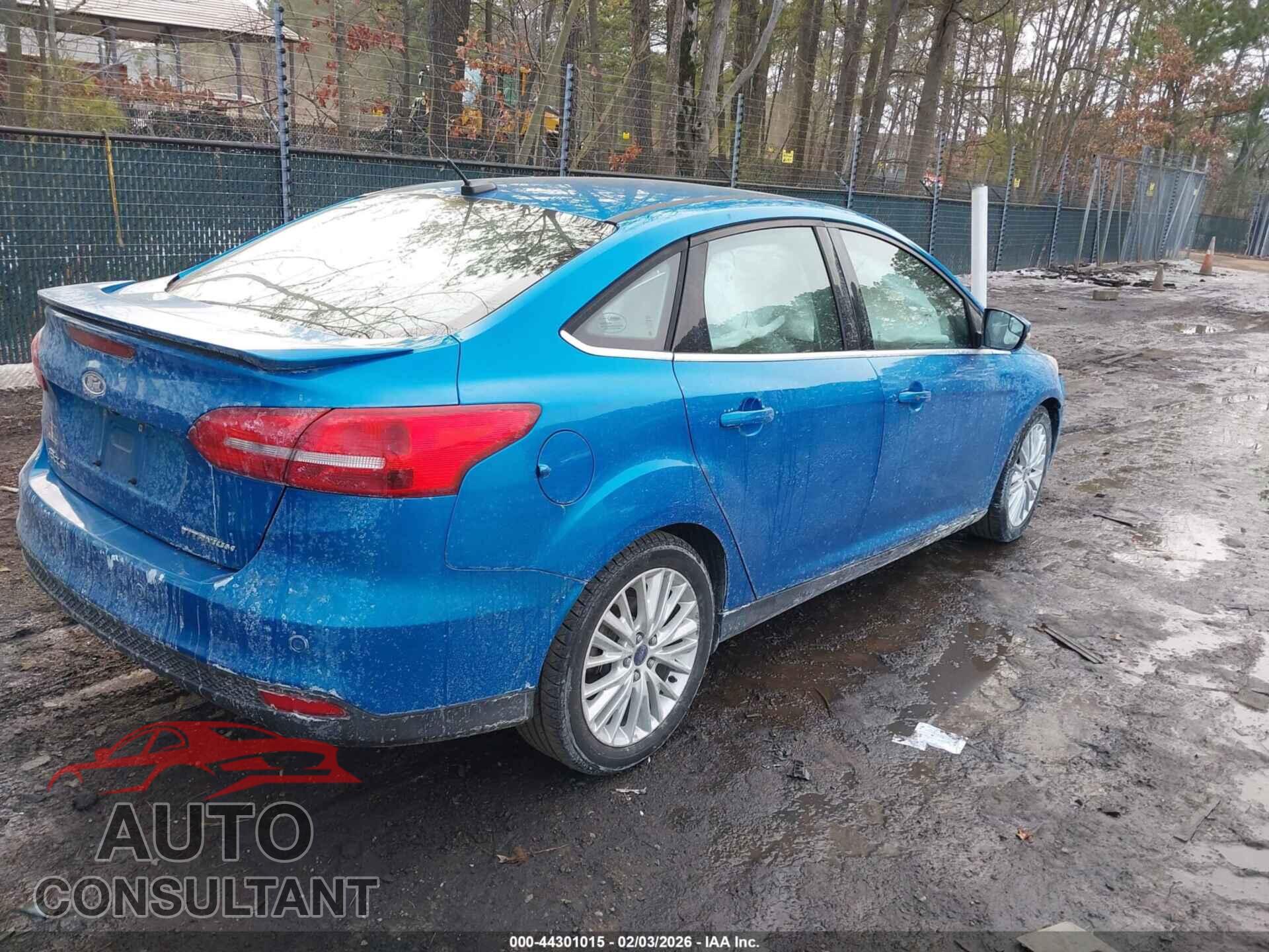 FORD FOCUS 2017 - 1FADP3J2XHL264244