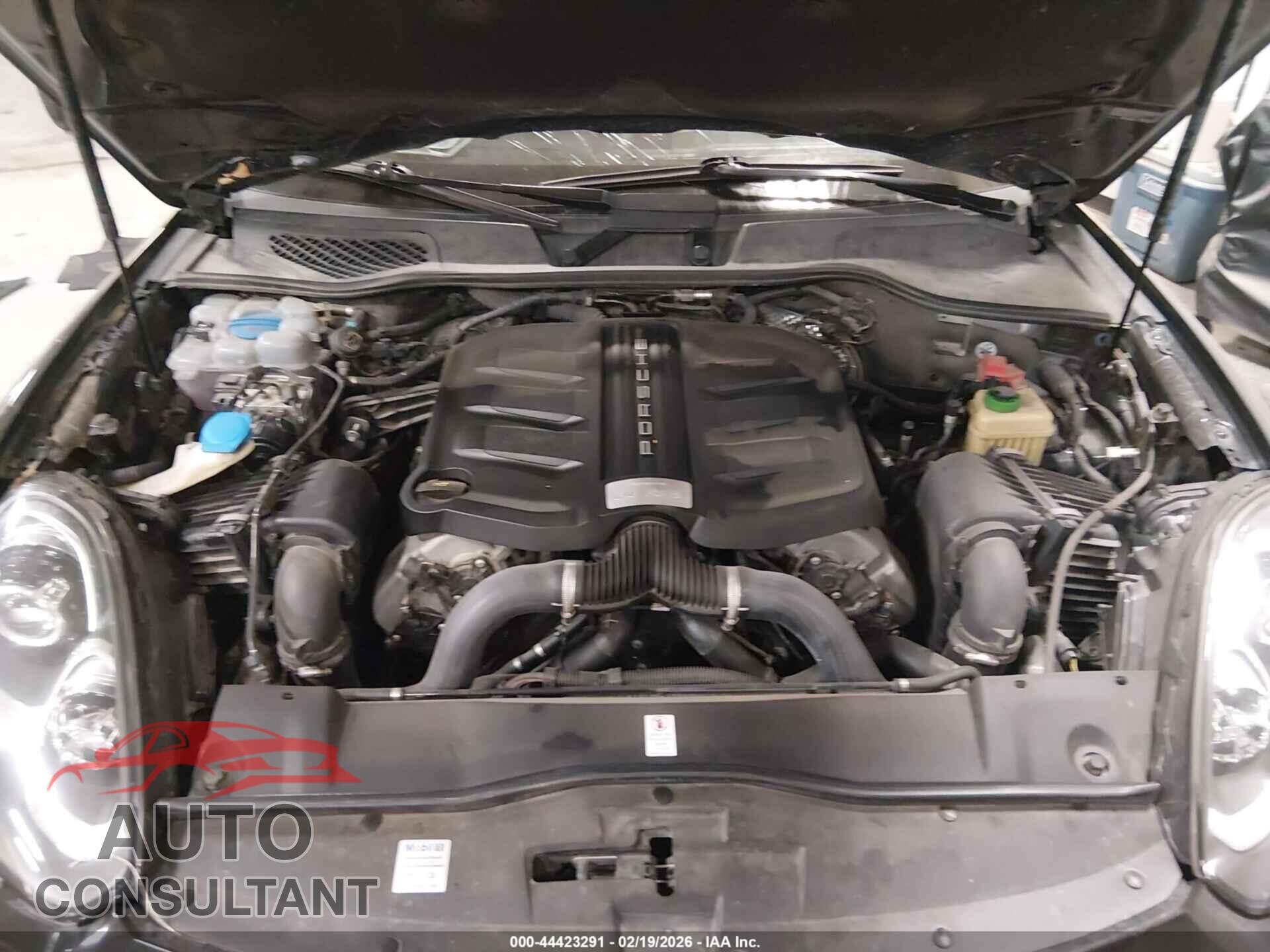 PORSCHE CAYENNE 2017 - WP1AB2A26HLA53109