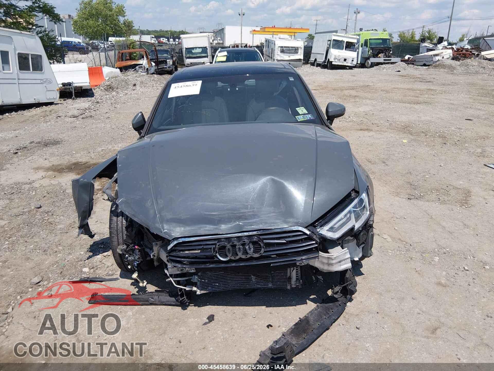 AUDI A3 2018 - WAUB8GFF4J1041617