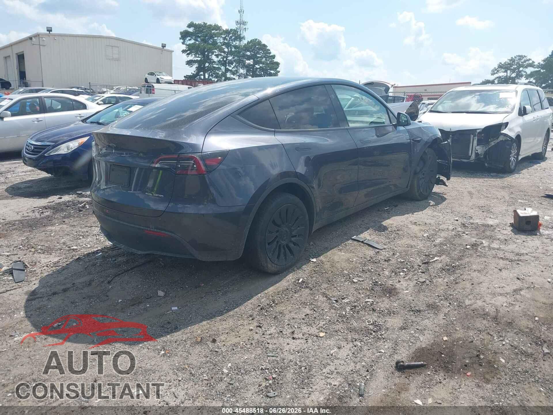 TESLA MODEL Y 2024 - 7SAYGDEE3RA251135