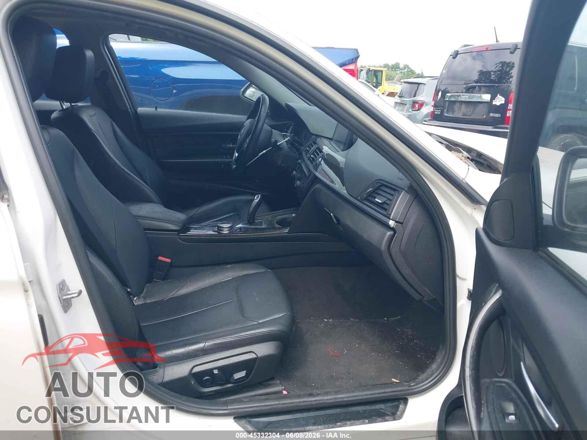 BMW 328I 2015 - WBA3B5G52FNS15037