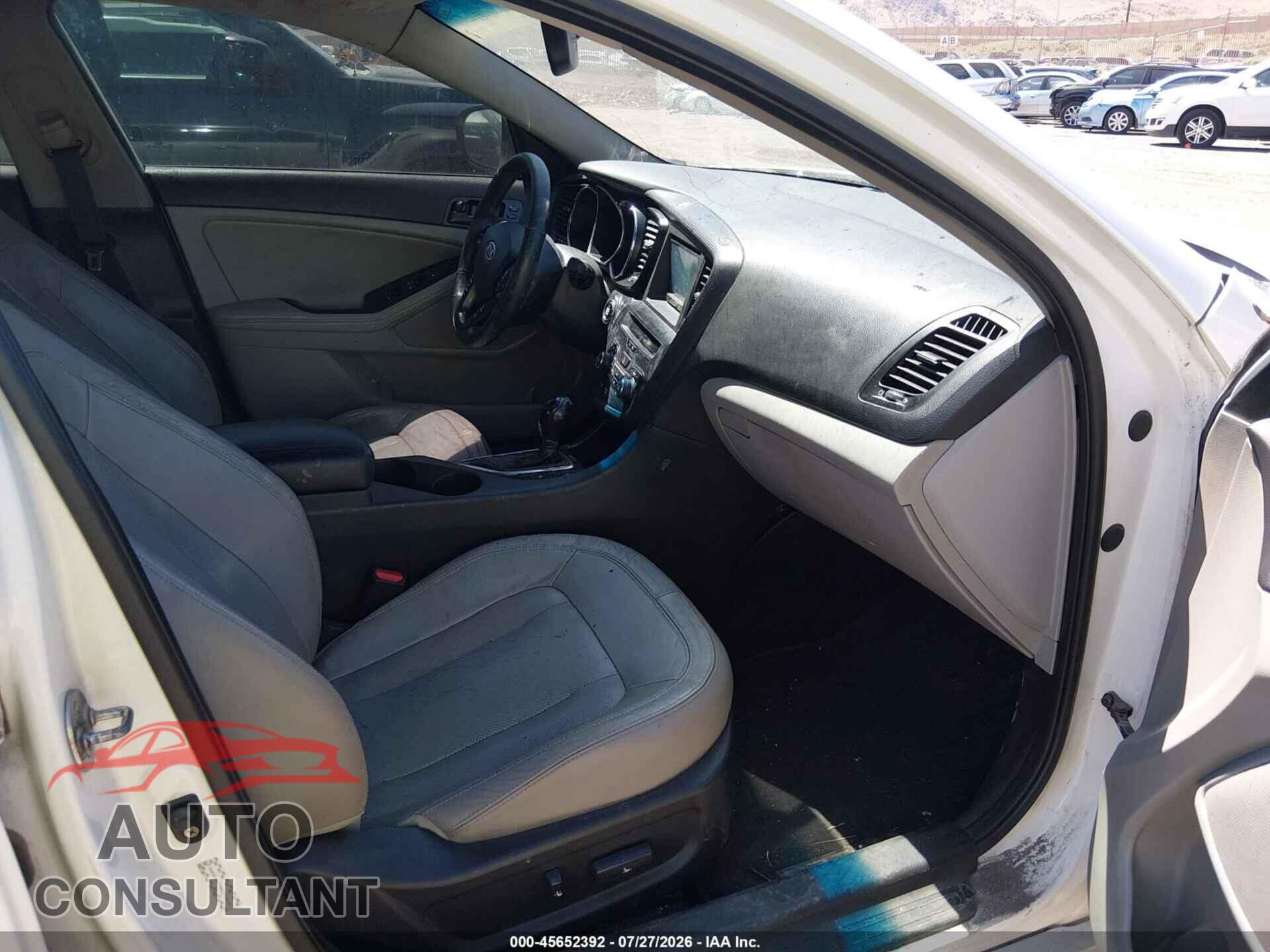 KIA OPTIMA 2011 - KNAGN4A70B5173068