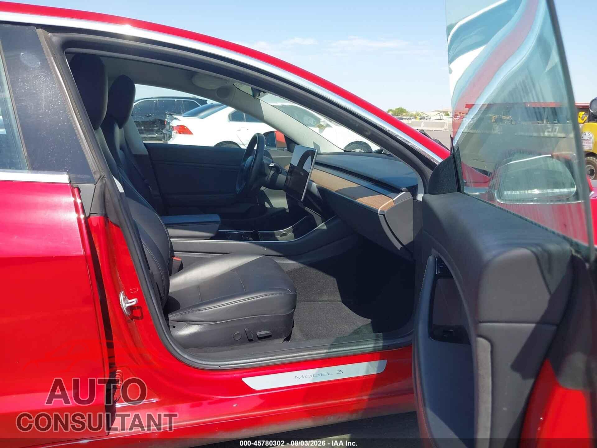 TESLA MODEL 3 2018 - 5YJ3E1EB7JF090054