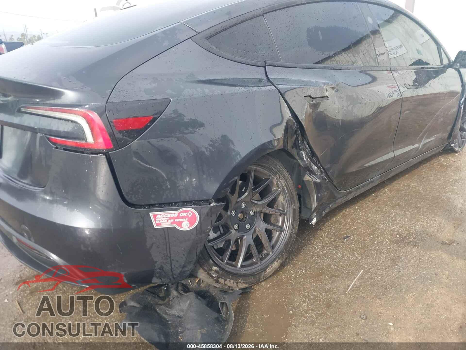 TESLA MODEL 3 2024 - 5YJ3E1EA5RF741166