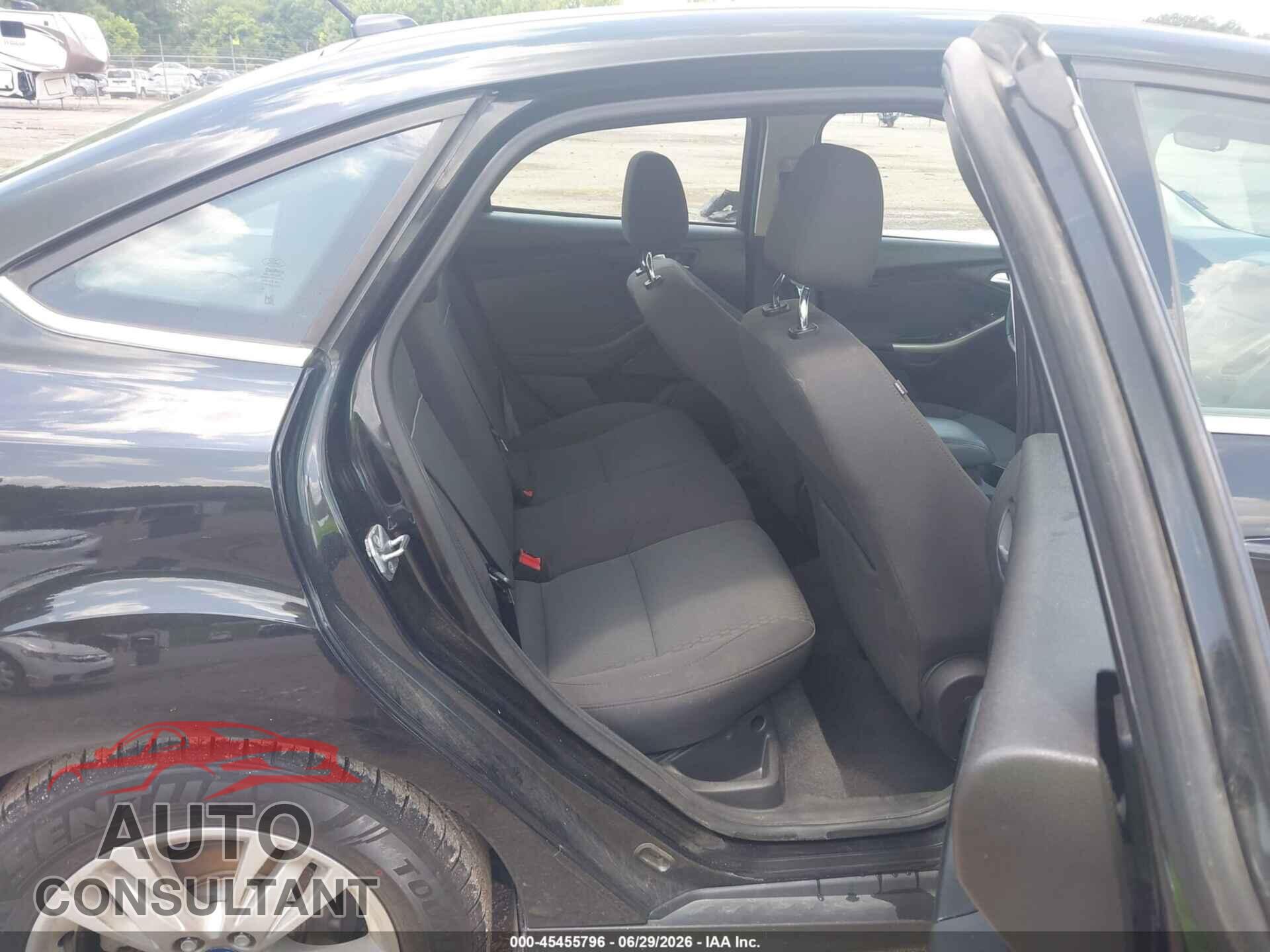 FORD FOCUS 2012 - 1FAHP3H21CL131632