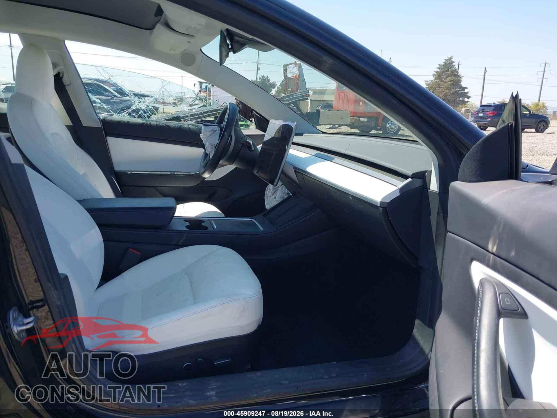 TESLA MODEL 3 2021 - 5YJ3E1EA4MF927502