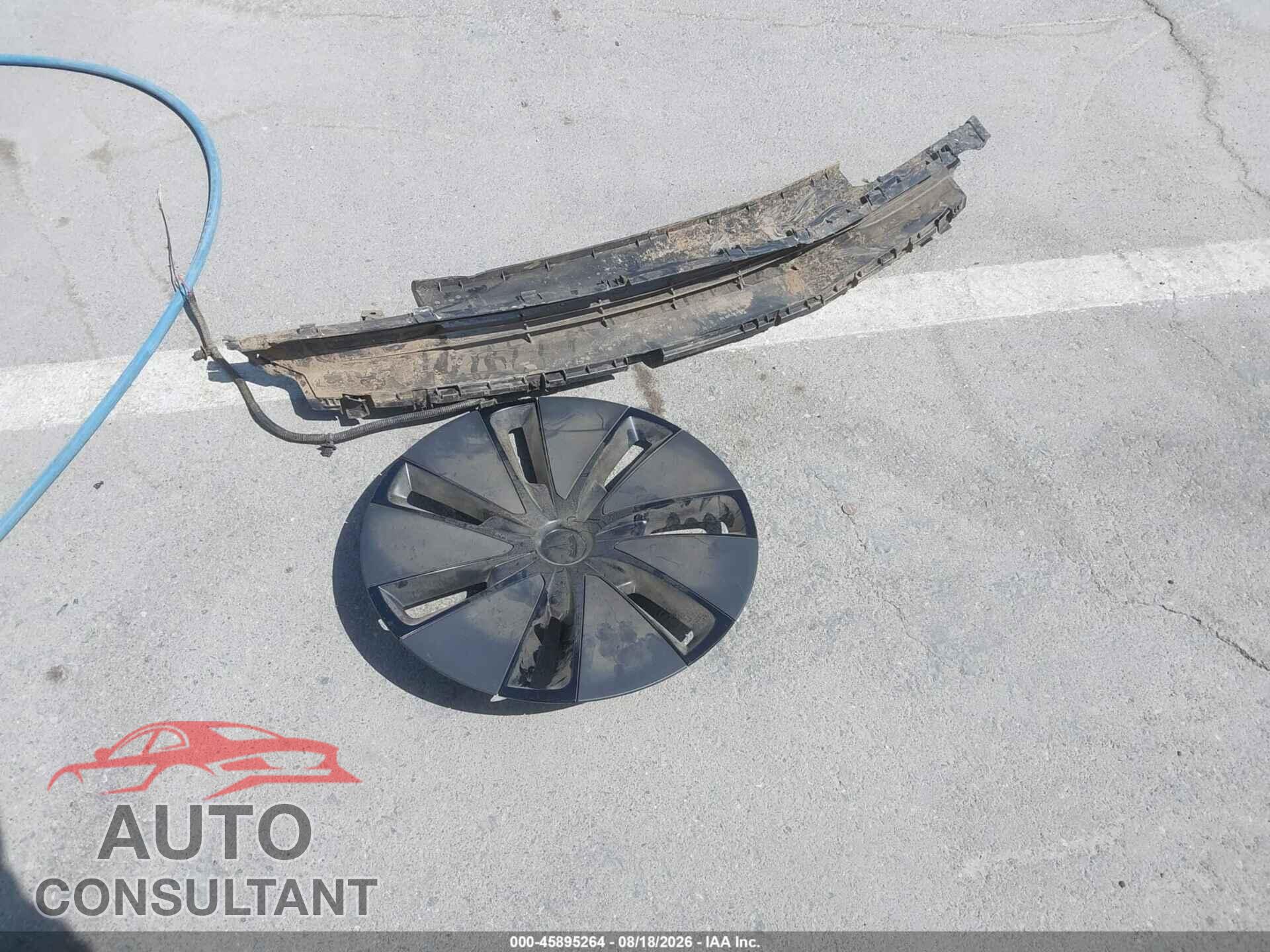 TESLA MODEL 3 2025 - 5YJ3E1EA2SF913269