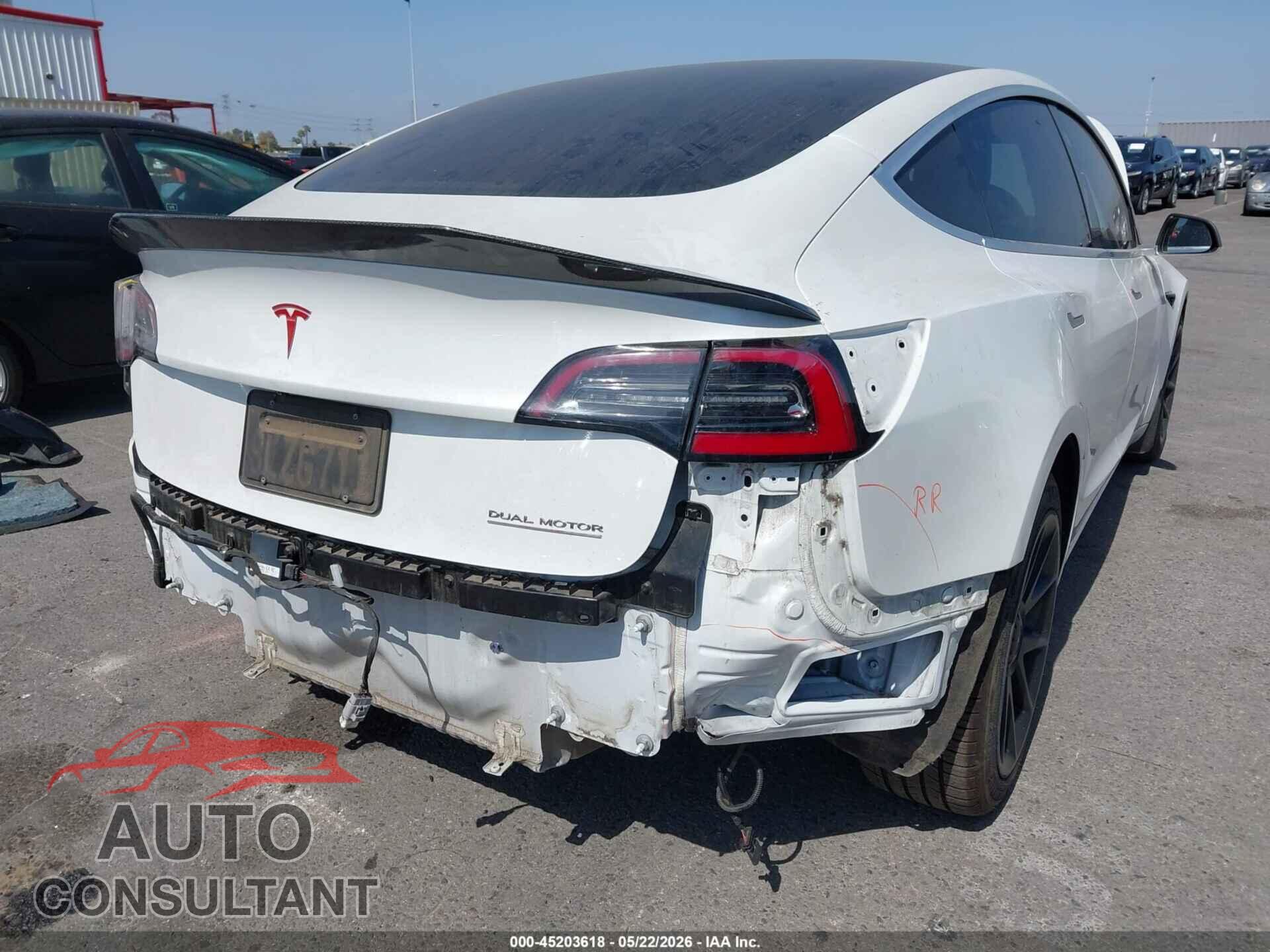 TESLA MODEL 3 2019 - 5YJ3E1EB5KF511125