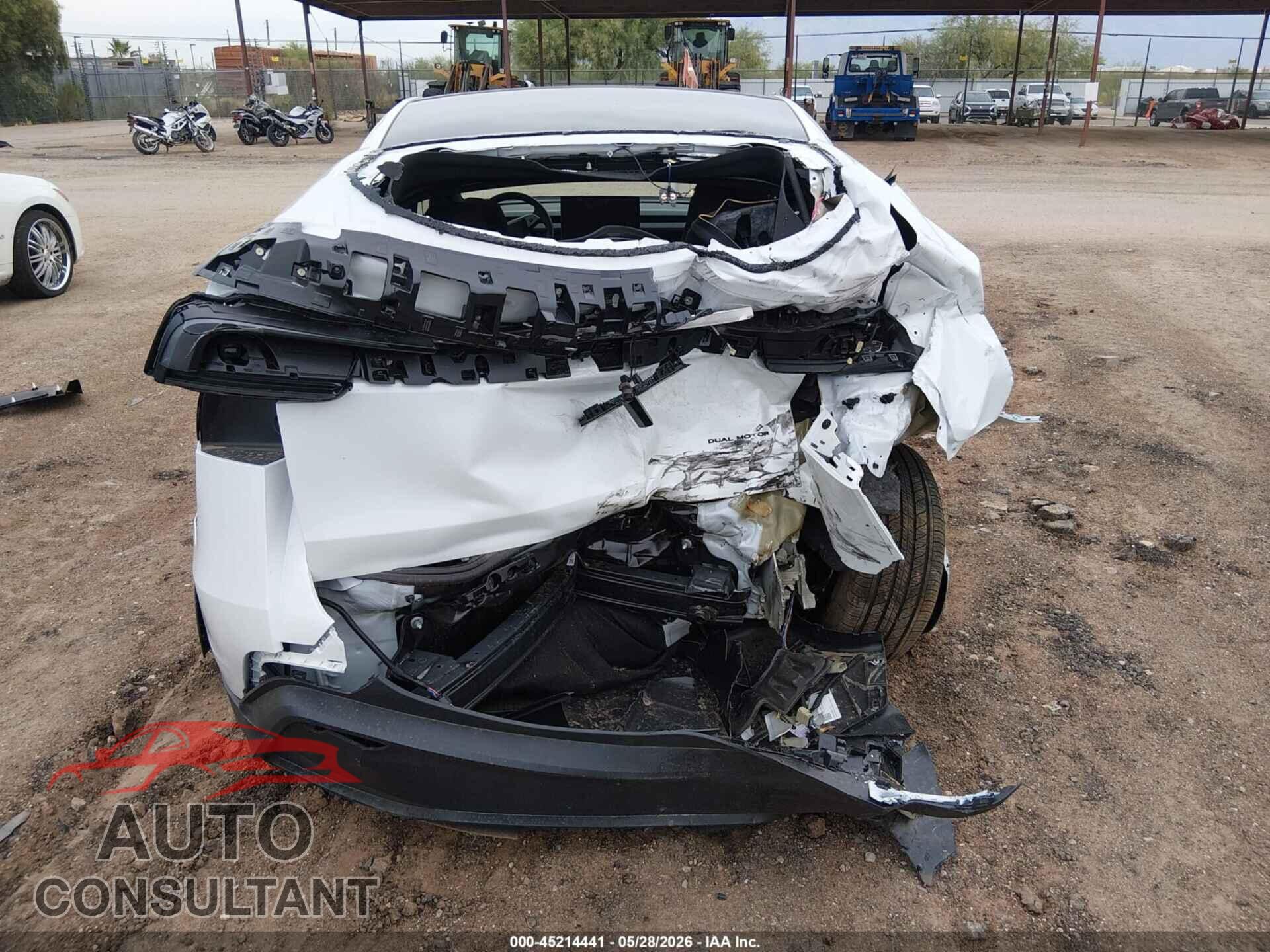 TESLA MODEL Y 2026 - 7SAYGDEE5TF586746