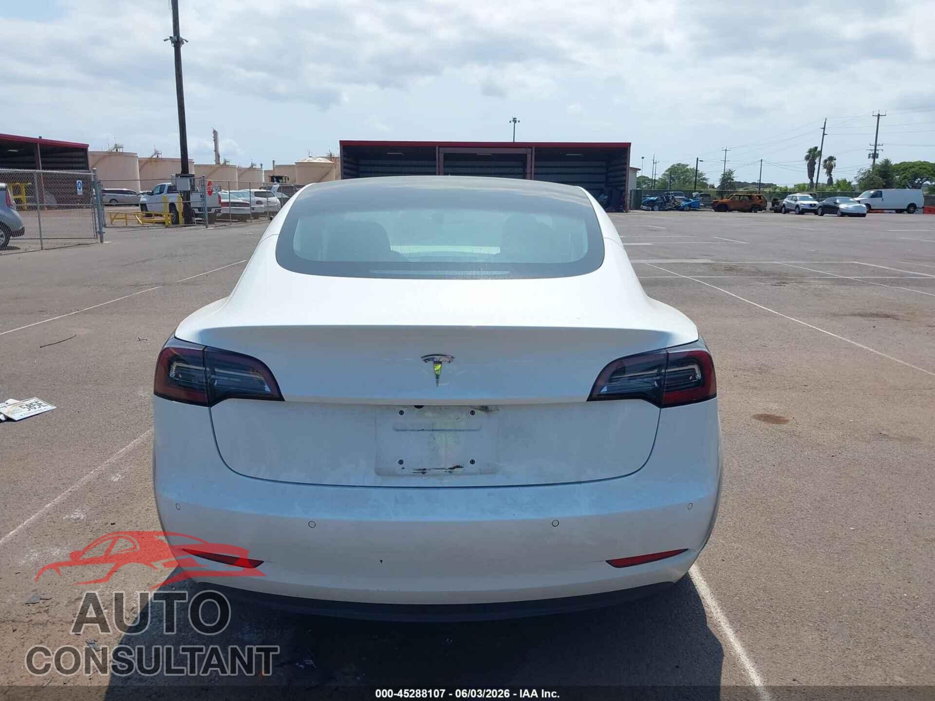 TESLA MODEL 3 2018 - 5YJ3E1EA6JF126470