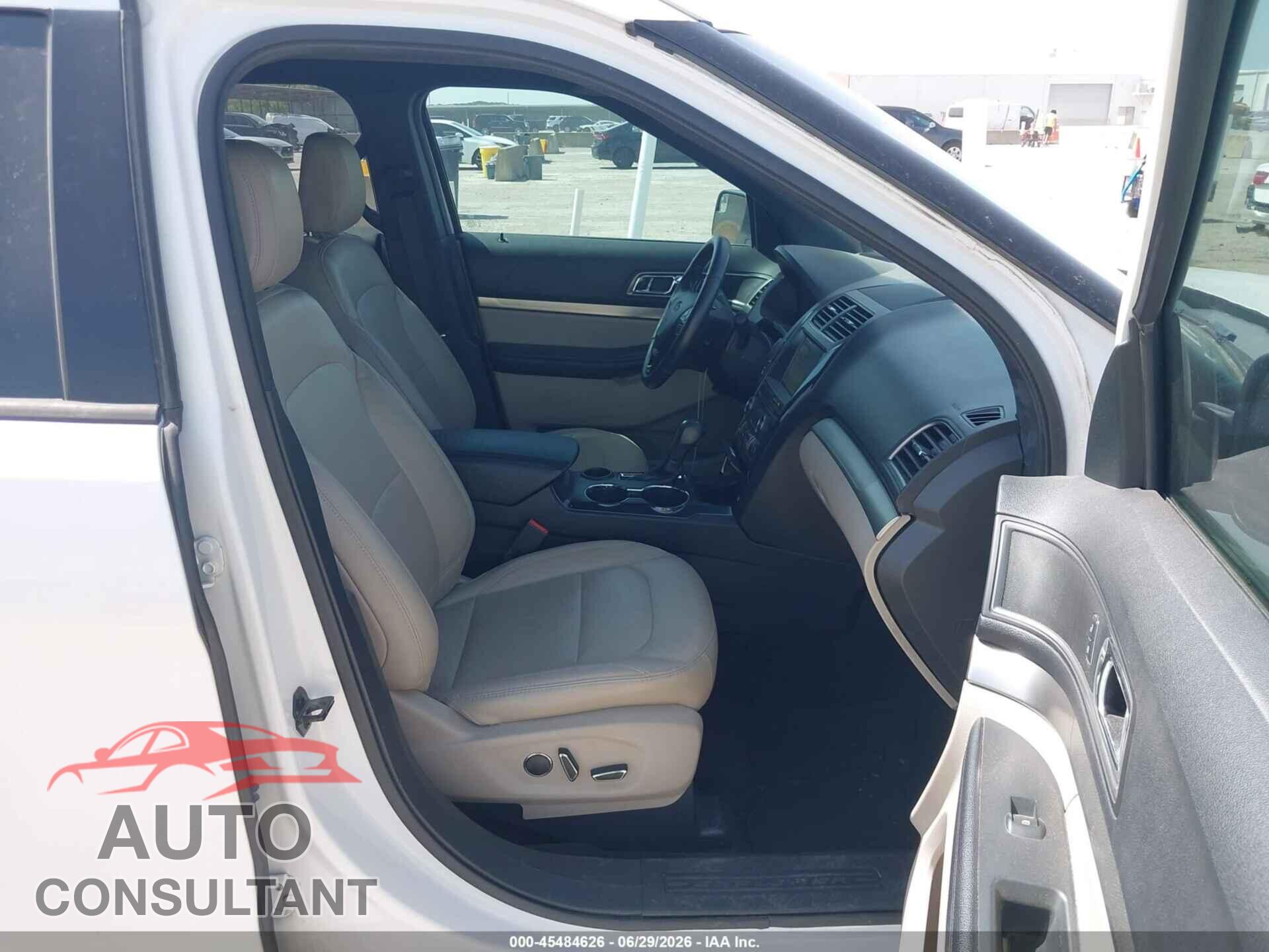 FORD EXPLORER 2018 - 1FM5K7D86JGB55312