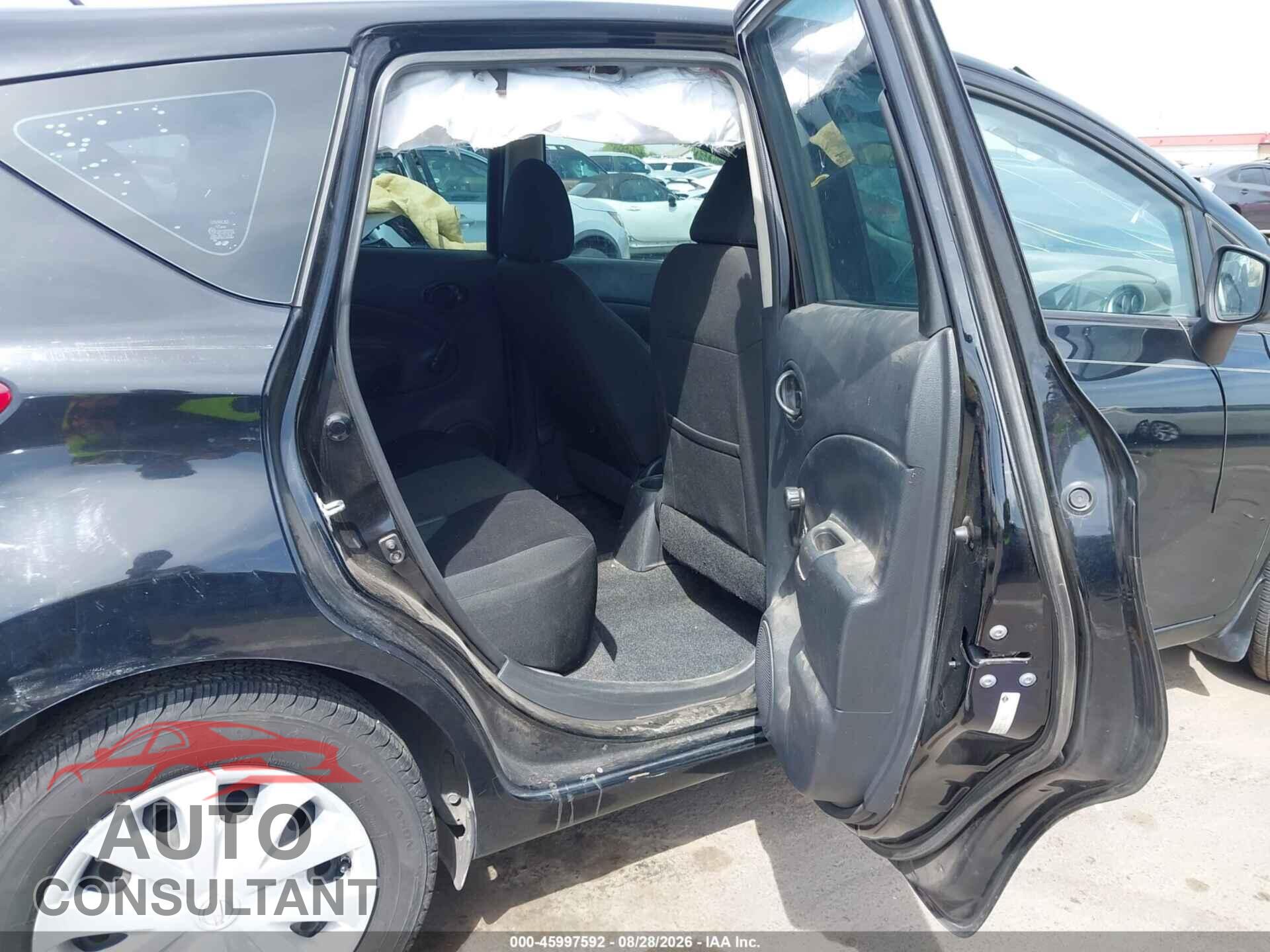 NISSAN VERSA NOTE 2015 - 3N1CE2CP8FL441652