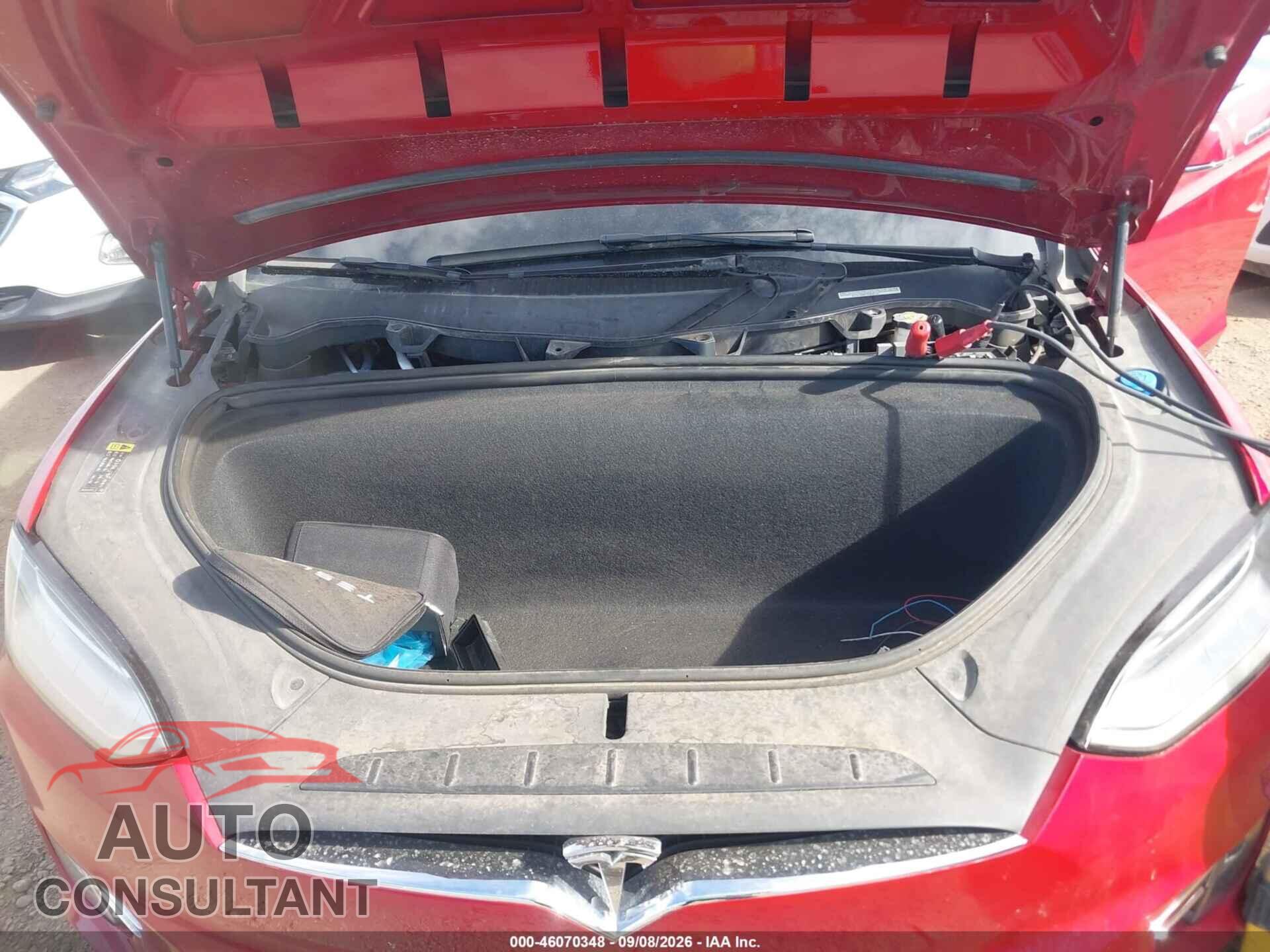 TESLA MODEL X 2017 - 5YJXCAE21HF064194