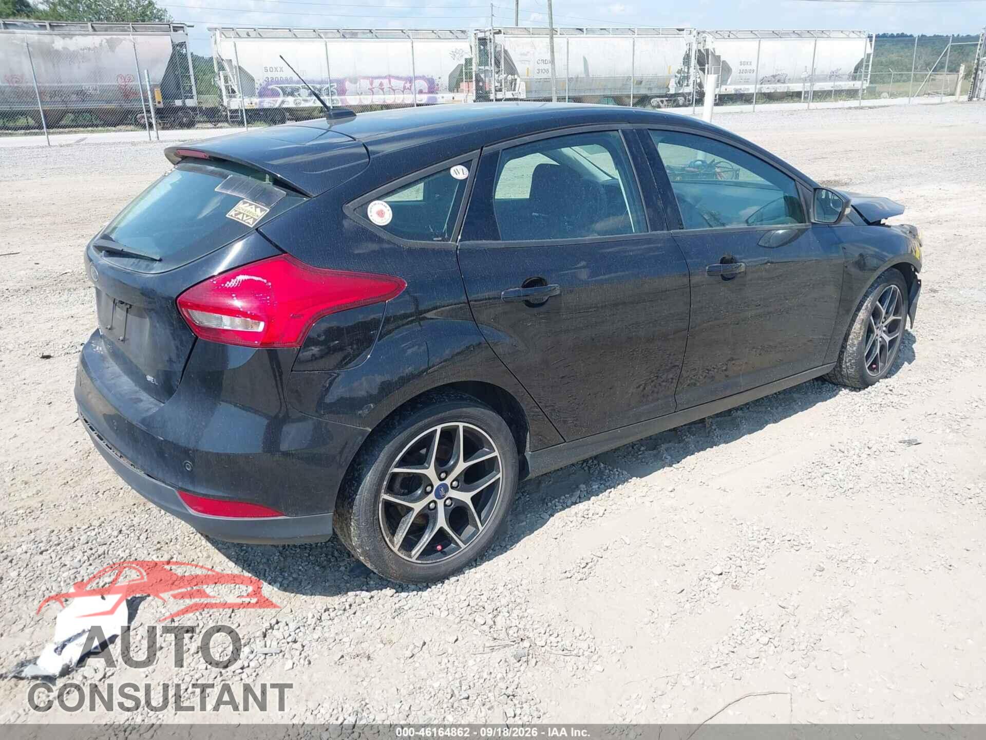 FORD FOCUS 2017 - 1FADP3M25HL226111