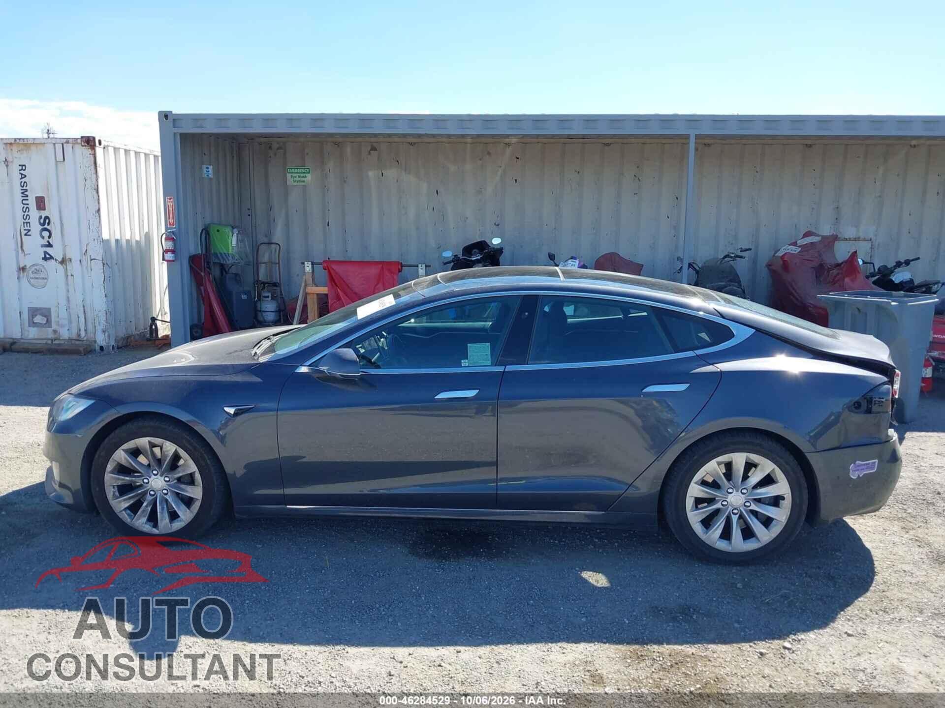 TESLA MODEL S 2018 - 5YJSA1E28JF285409