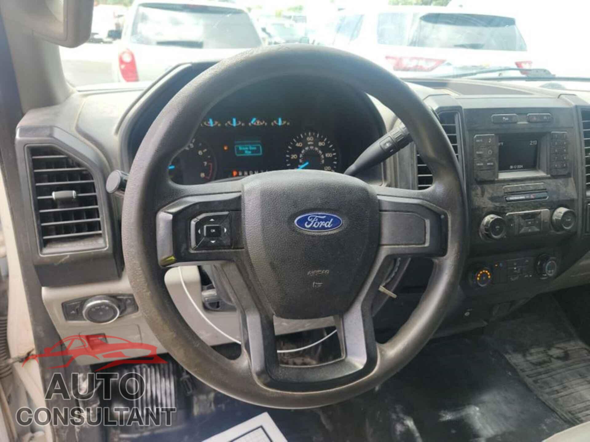 FORD F150 2018 - 1FTMF1CB4JFA19829